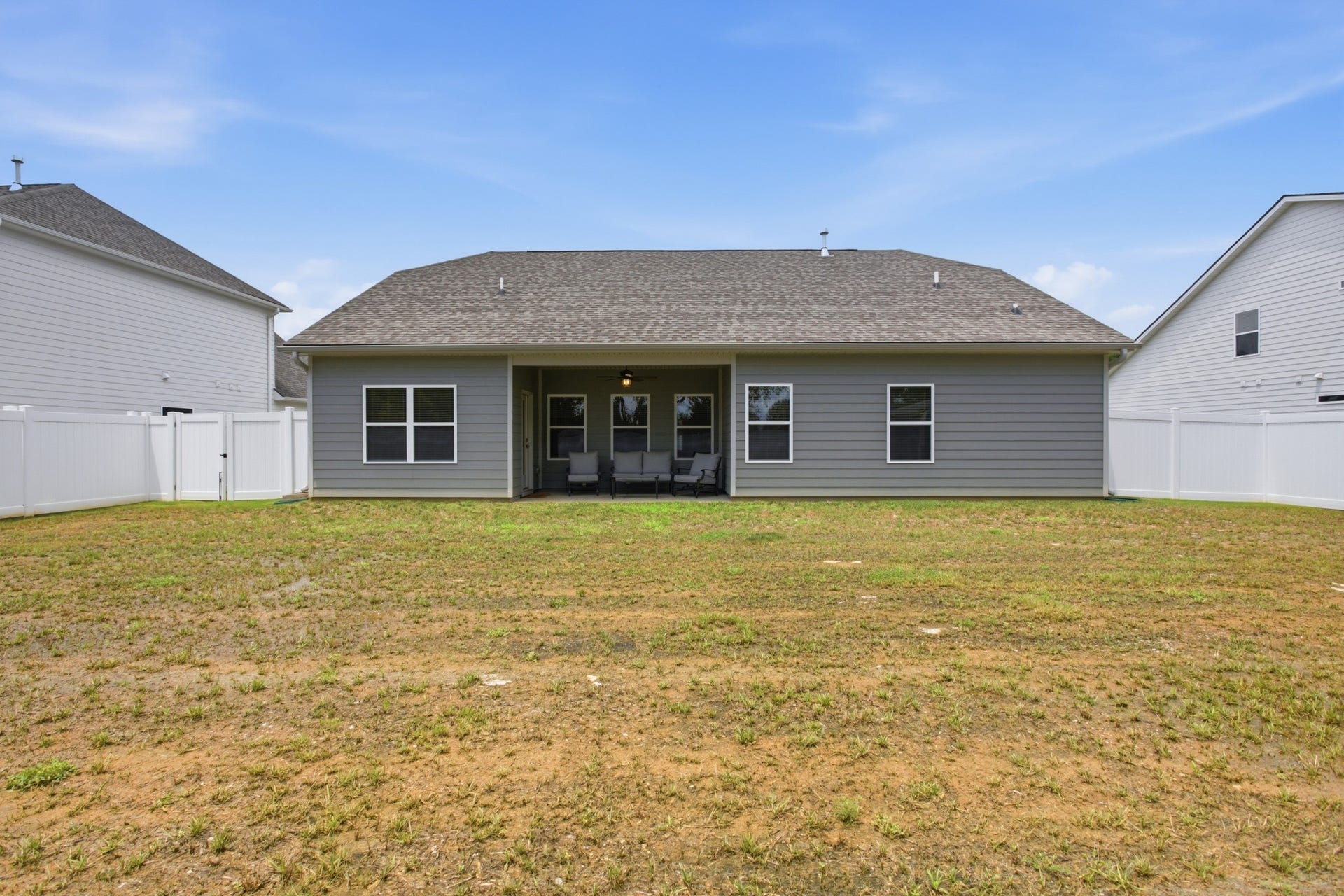 548 Nightengale Ridge Dr, Columbia, TN 38401