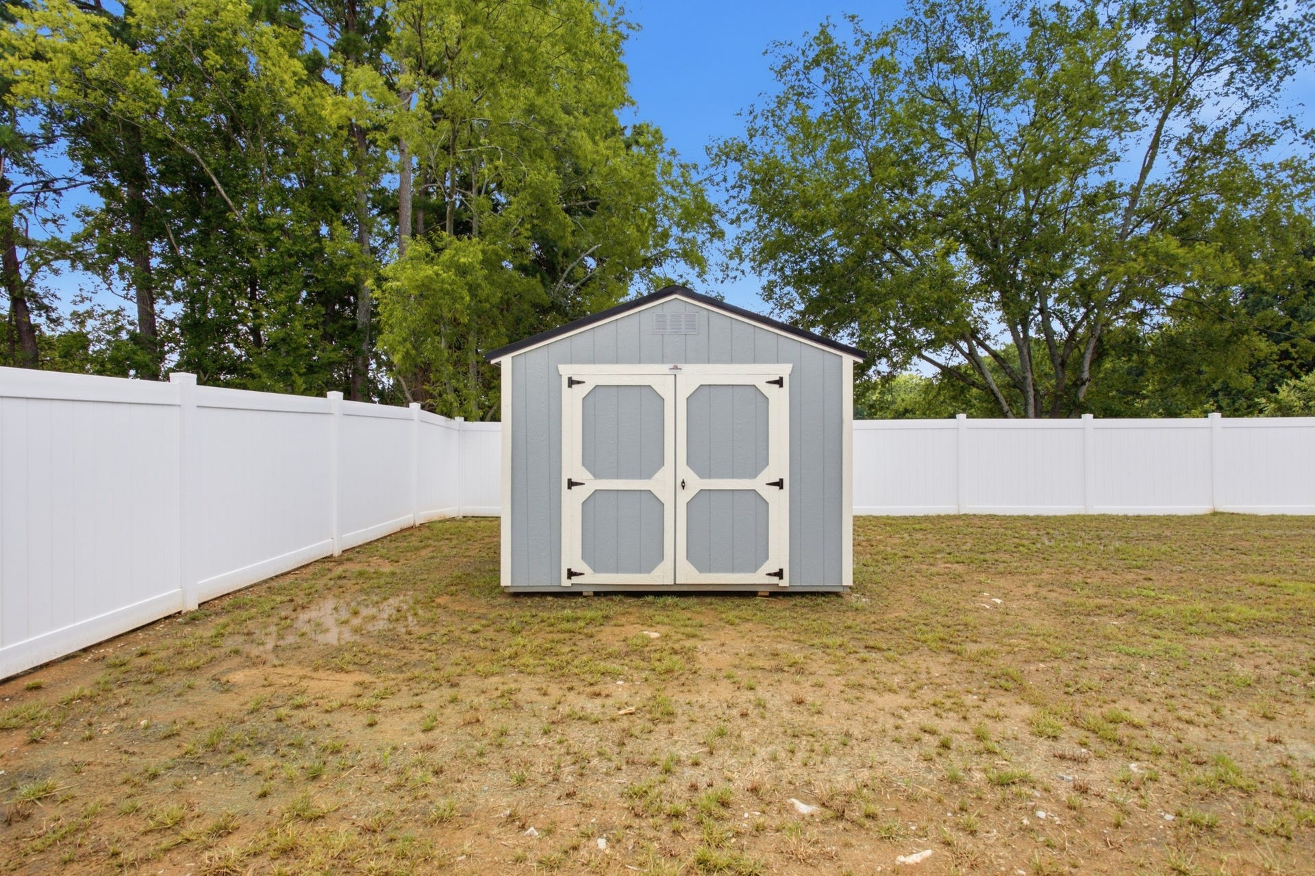 548 Nightengale Ridge Dr, Columbia, TN 38401