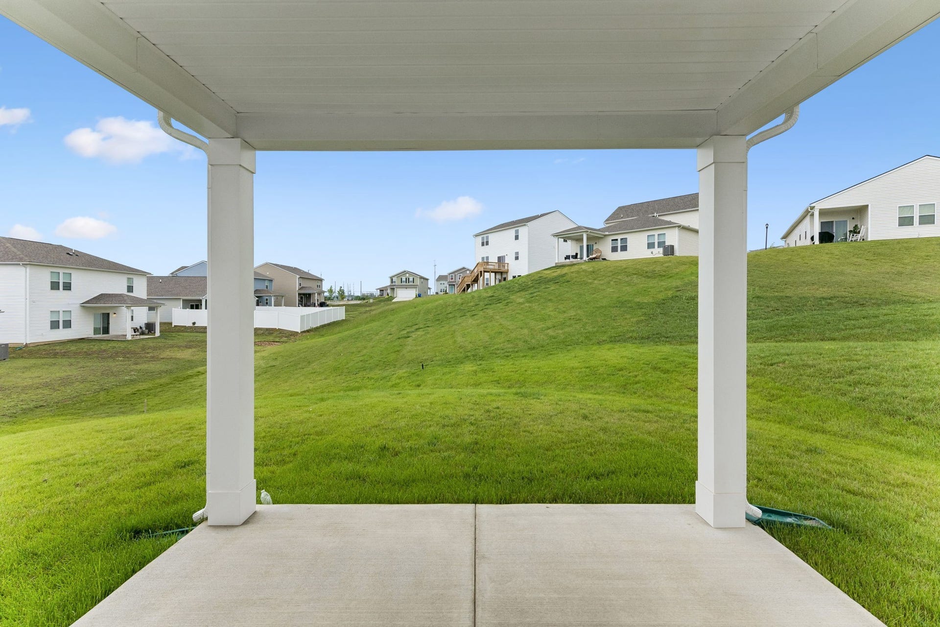 3274 Barrel Oak Pass, Columbia, TN 38401 3274 Barrel Oak Pass, Columbia, TN 38401