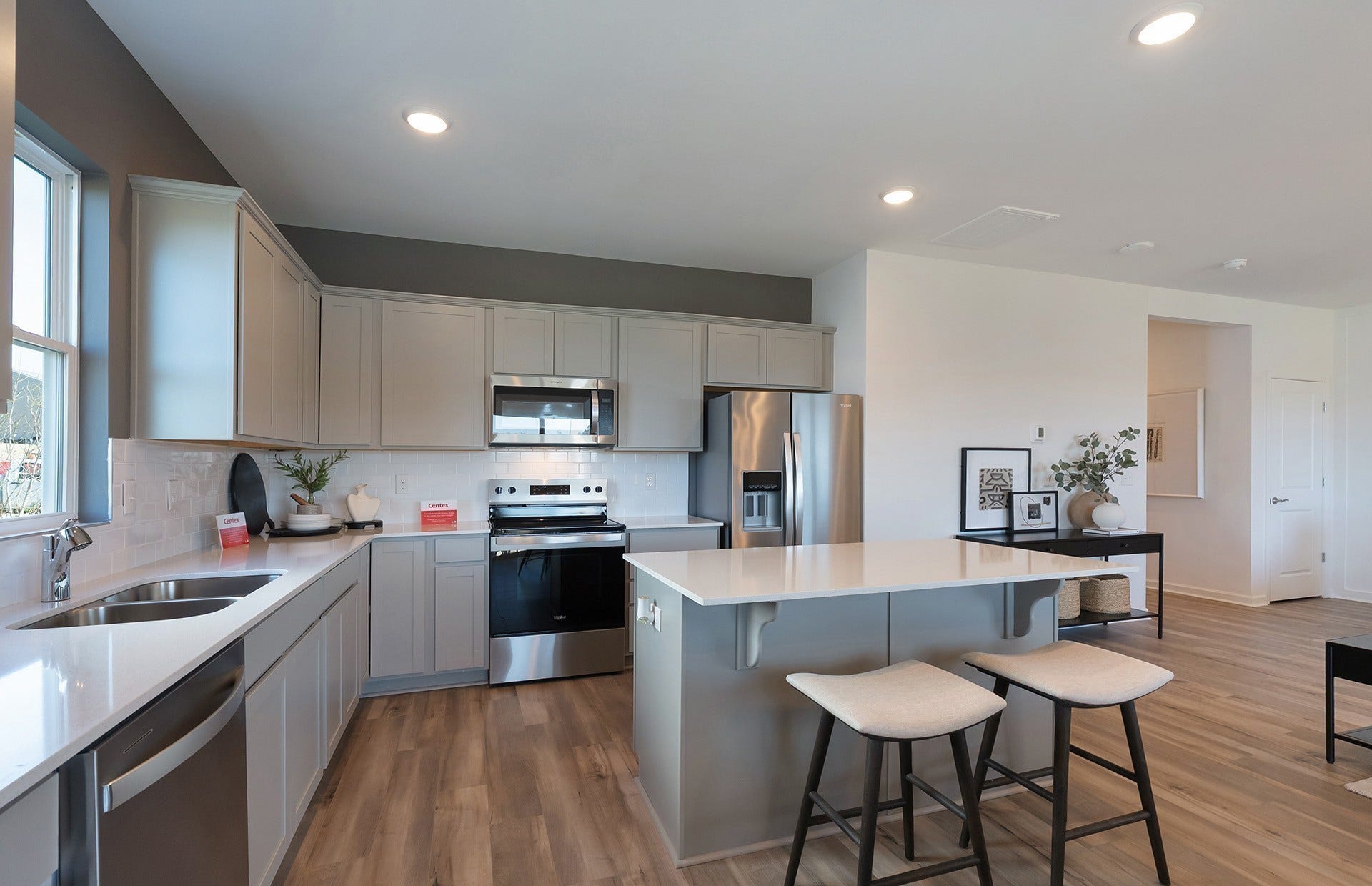 3274 Barrel Oak Pass, Columbia, TN 38401 Staged Oriole Model Home. Some selections may differ.
