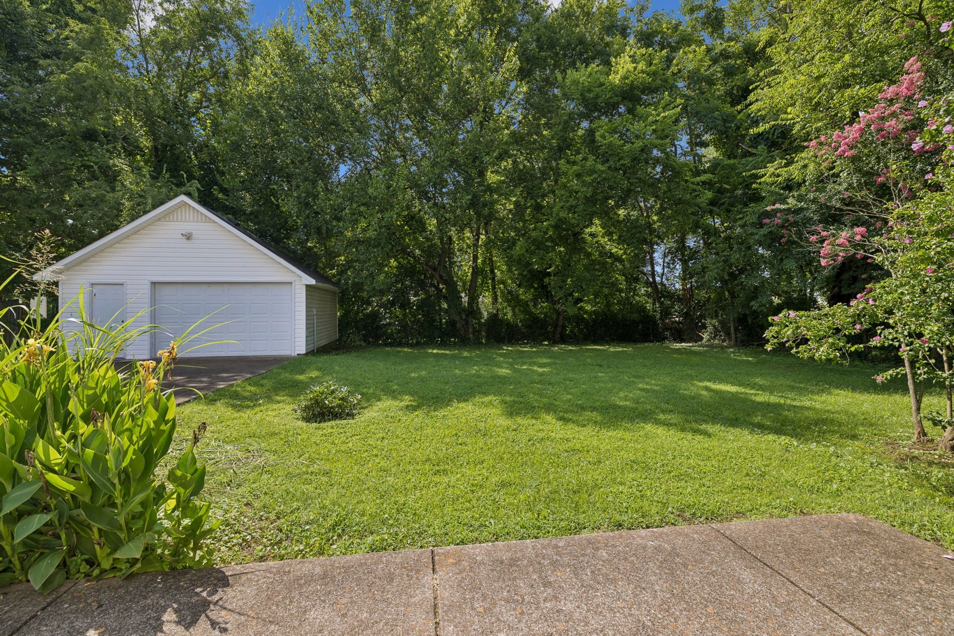 2116 Denham Ave, Columbia, TN 38401 2116 Denham Ave, Columbia, TN 38401