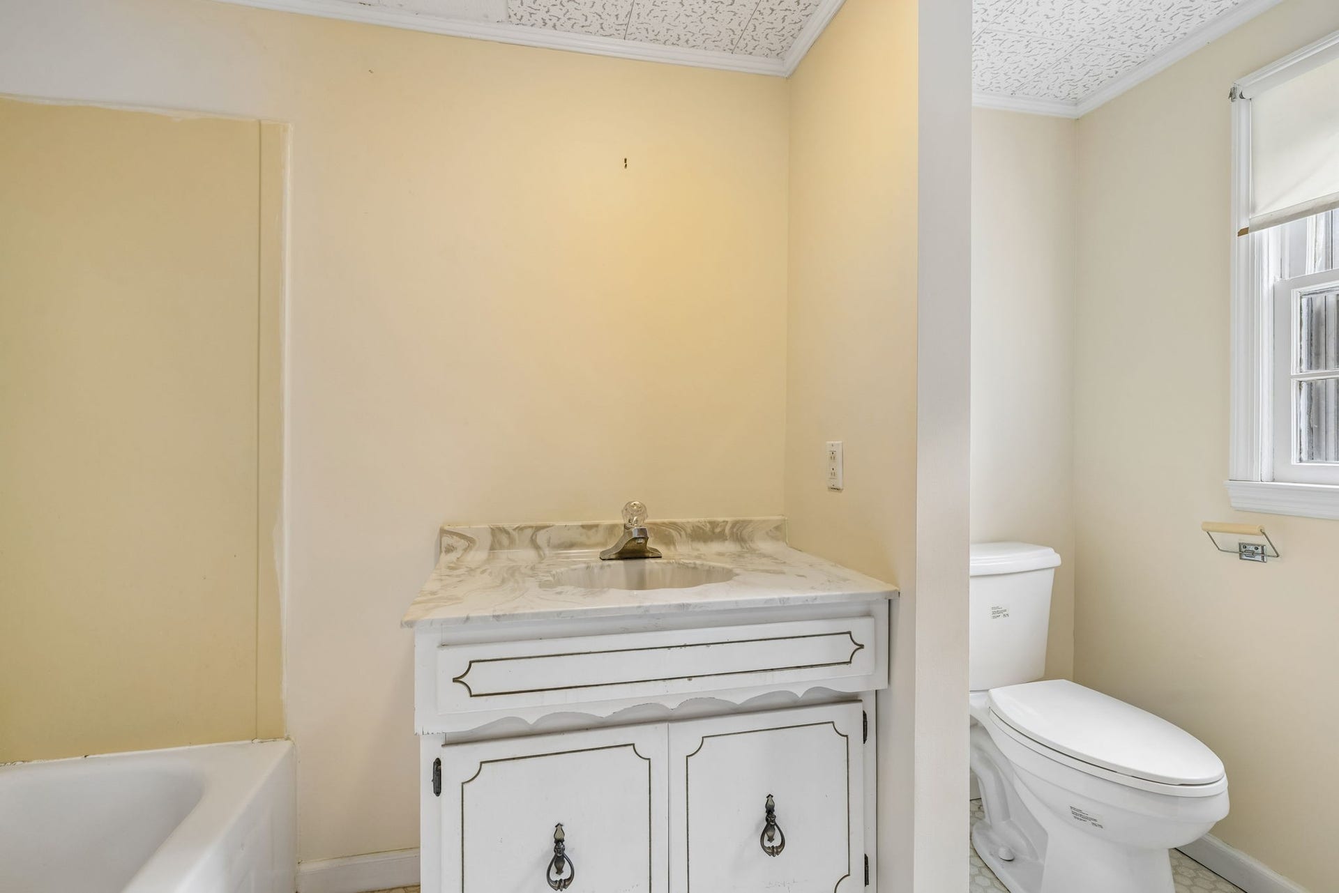2116 Denham Ave, Columbia, TN 38401 2116 Denham Ave, Columbia, TN 38401