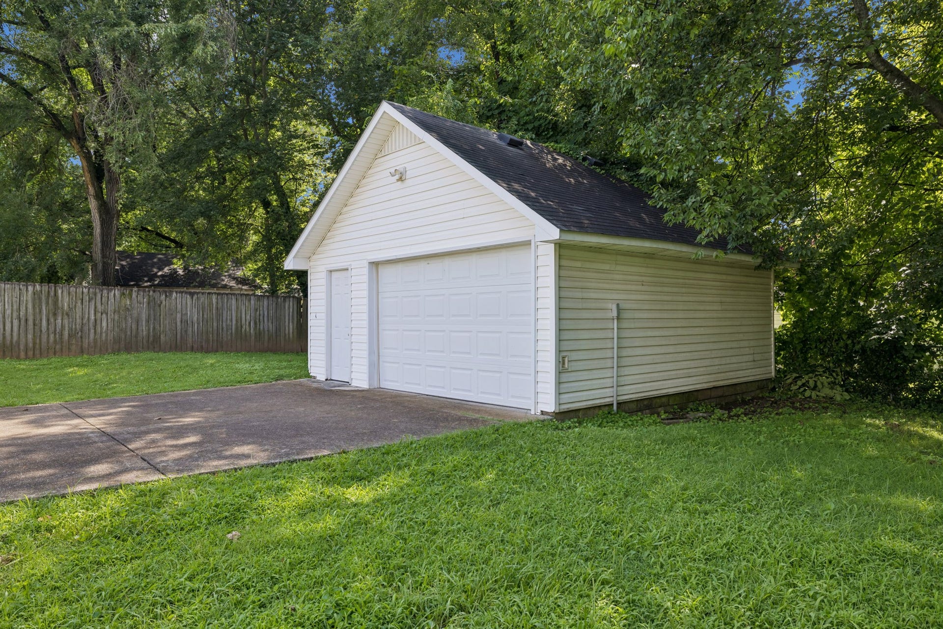 2116 Denham Ave, Columbia, TN 38401 2116 Denham Ave, Columbia, TN 38401