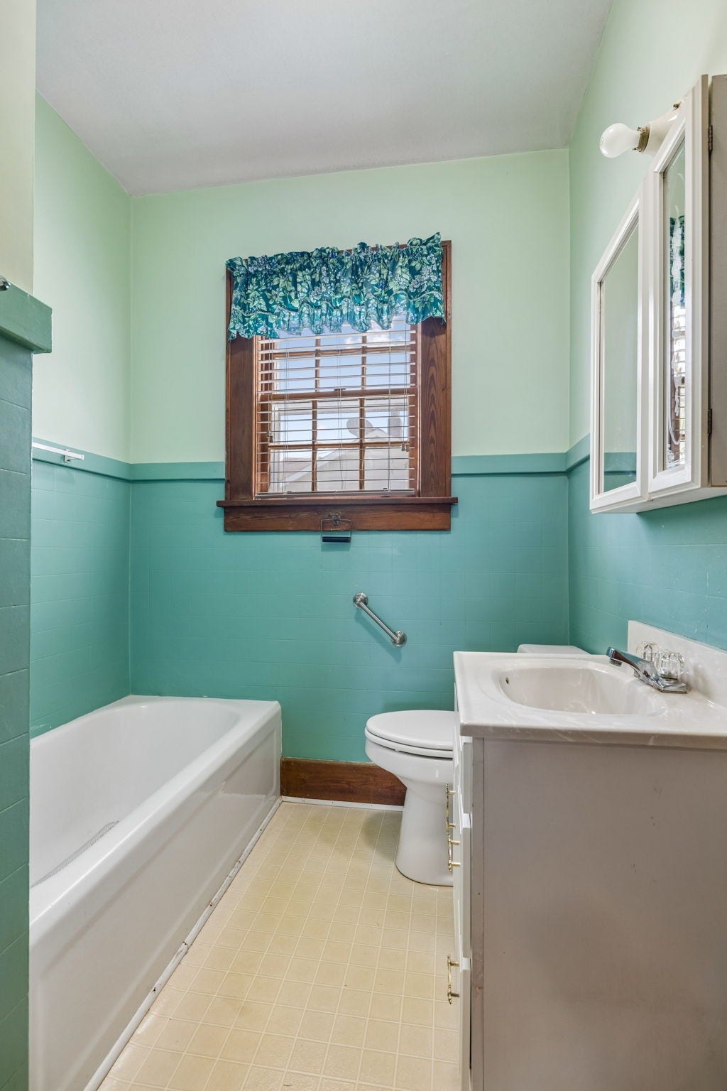 2116 Denham Ave, Columbia, TN 38401 2116 Denham Ave, Columbia, TN 38401