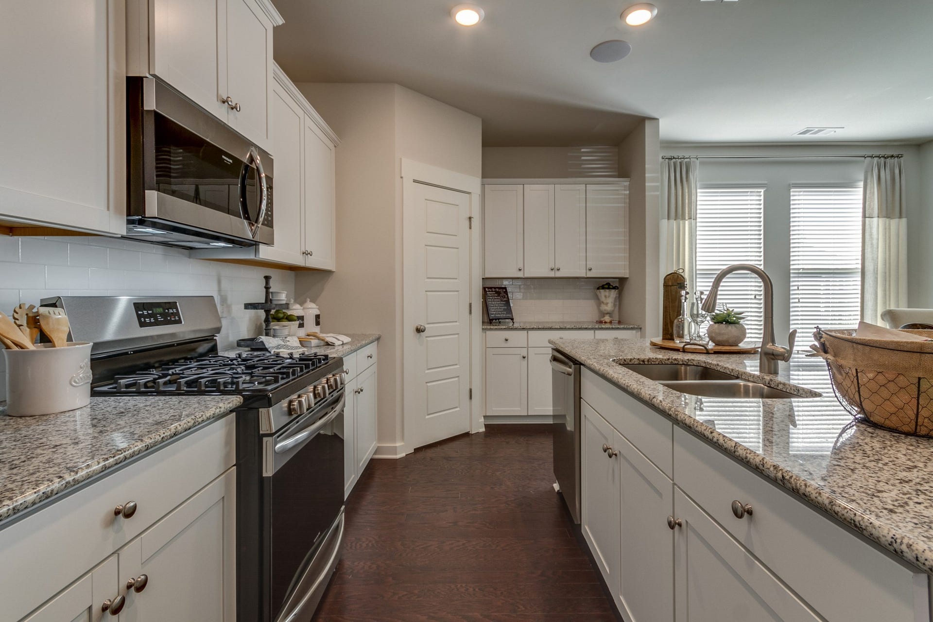1026 CURTIS SPRINGS LN, Lewisburg, TN 37091 1026 CURTIS SPRINGS LN, Lewisburg, TN 37091