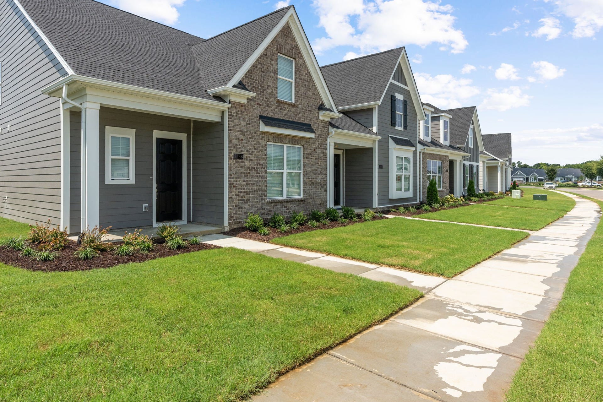 2526 Elmcroft Avenue, Murfreesboro, TN 37128 2526 Elmcroft Avenue, Murfreesboro, TN 37128