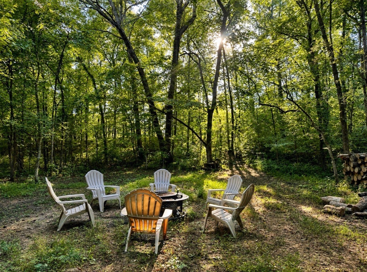 2100 Hill Station Rd, Columbia, TN 38401
