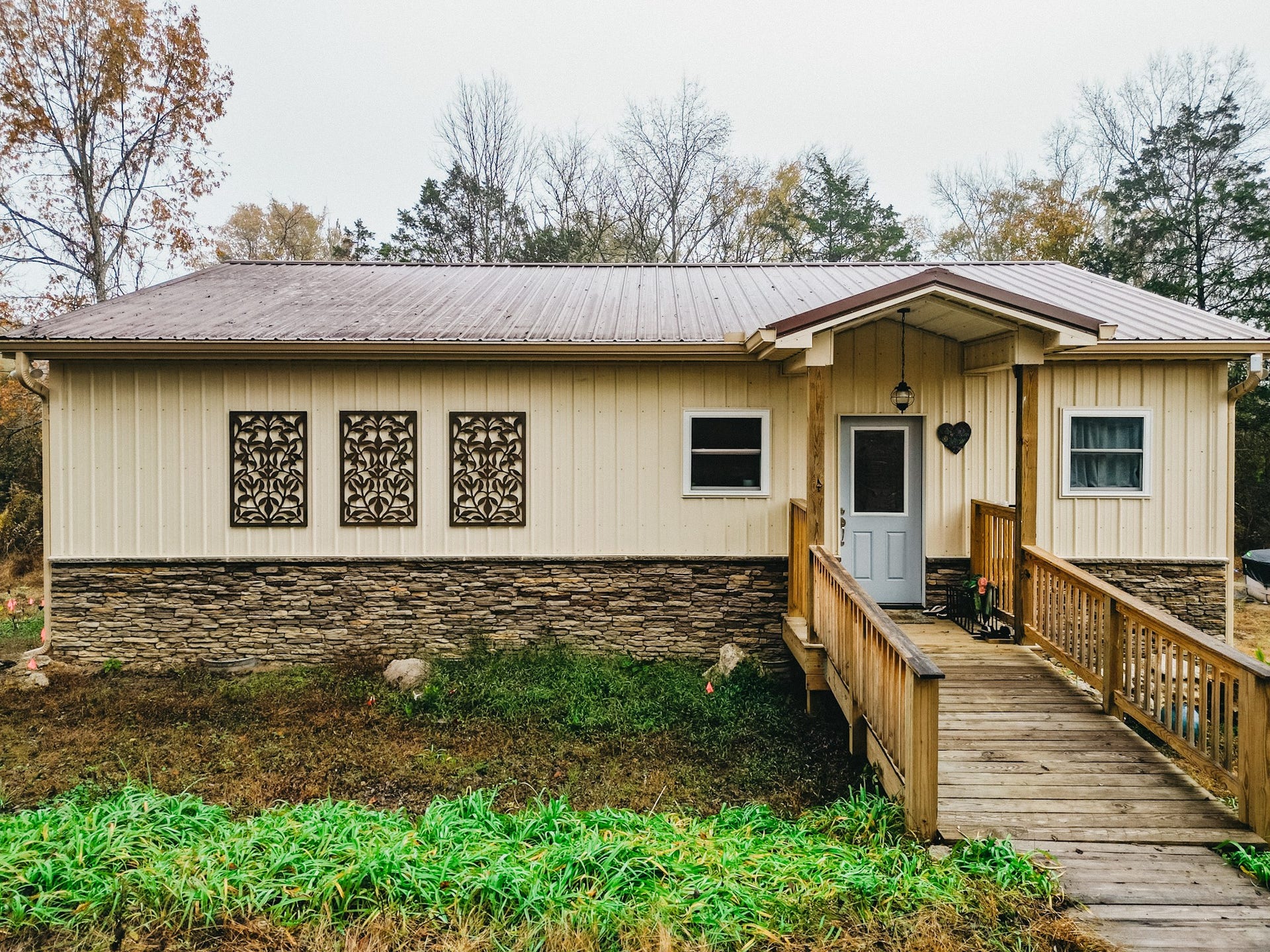 2100 Hill Station Rd, Columbia, TN 38401