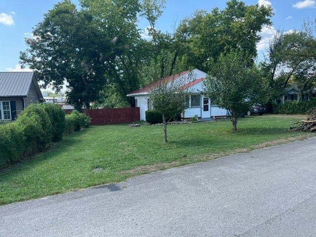 418 Westover Dr, Columbia, TN 38401 418 Westover Dr, Columbia, TN 38401