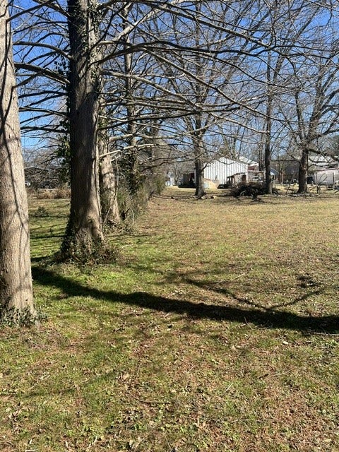 418 Westover Dr, Columbia, TN 38401 418 Westover Dr, Columbia, TN 38401