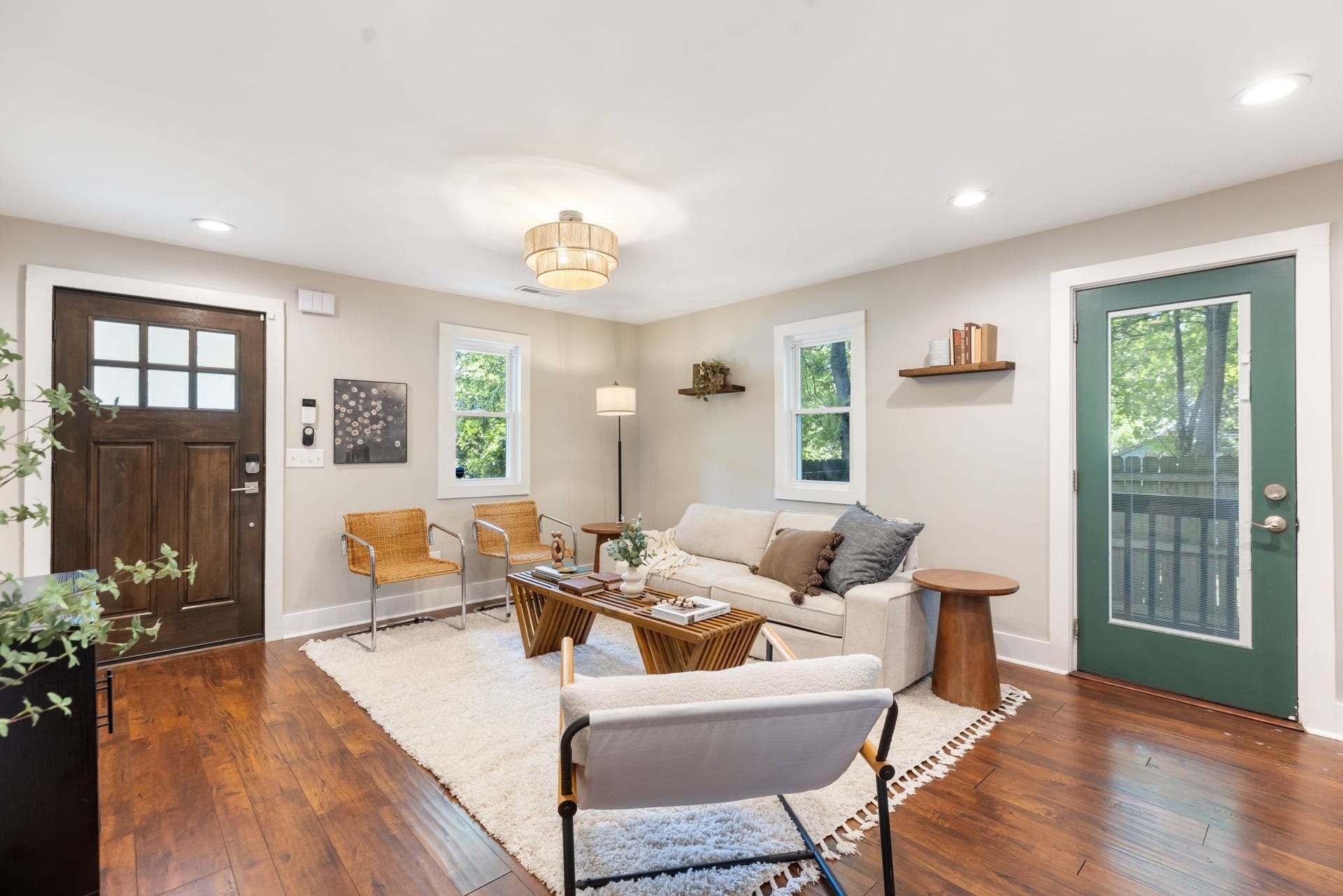 877 Carter St, Nashville, TN 37206 877 Carter St, Nashville, TN 37206