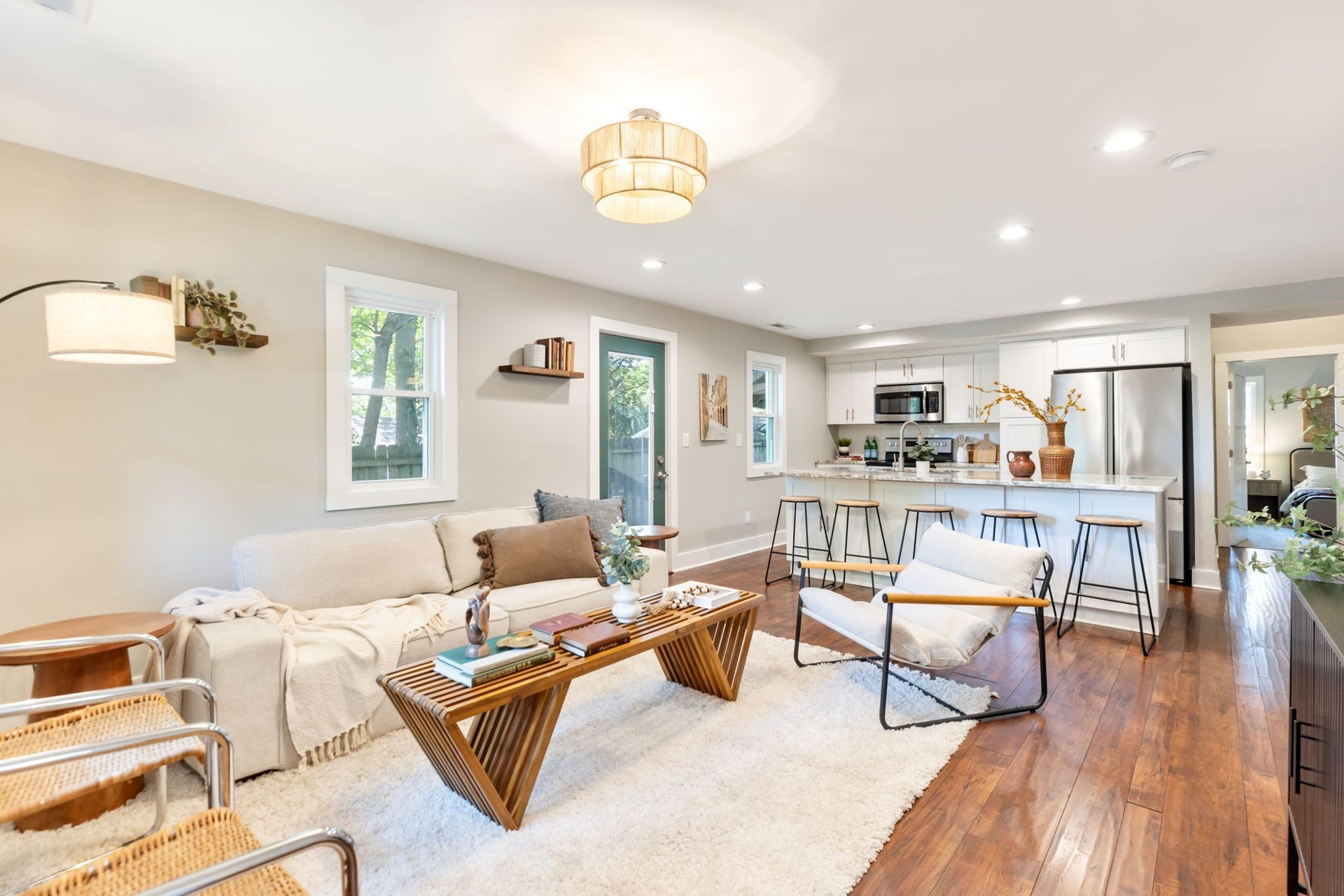 877 Carter St, Nashville, TN 37206 877 Carter St, Nashville, TN 37206