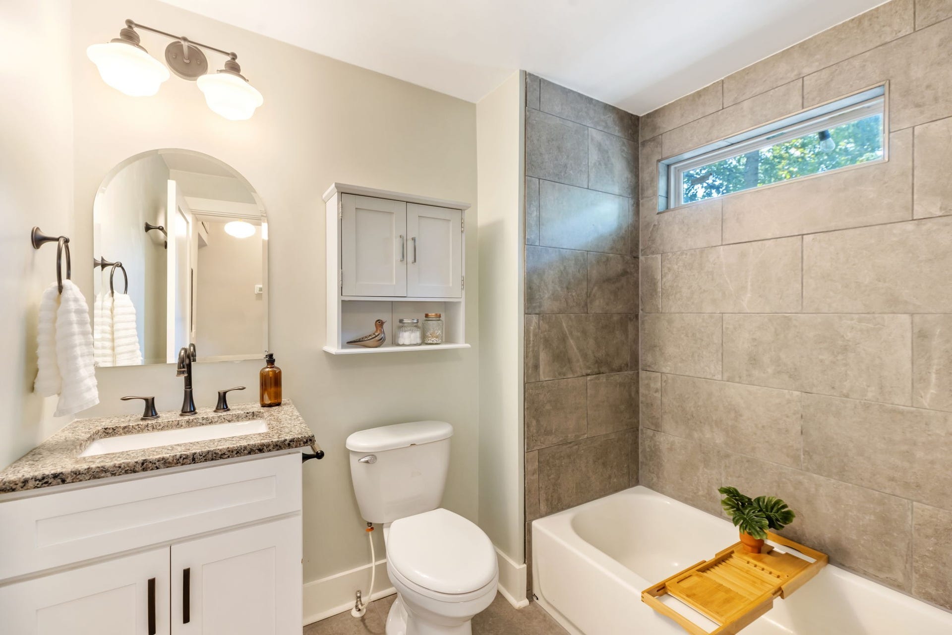 877 Carter St, Nashville, TN 37206 877 Carter St, Nashville, TN 37206