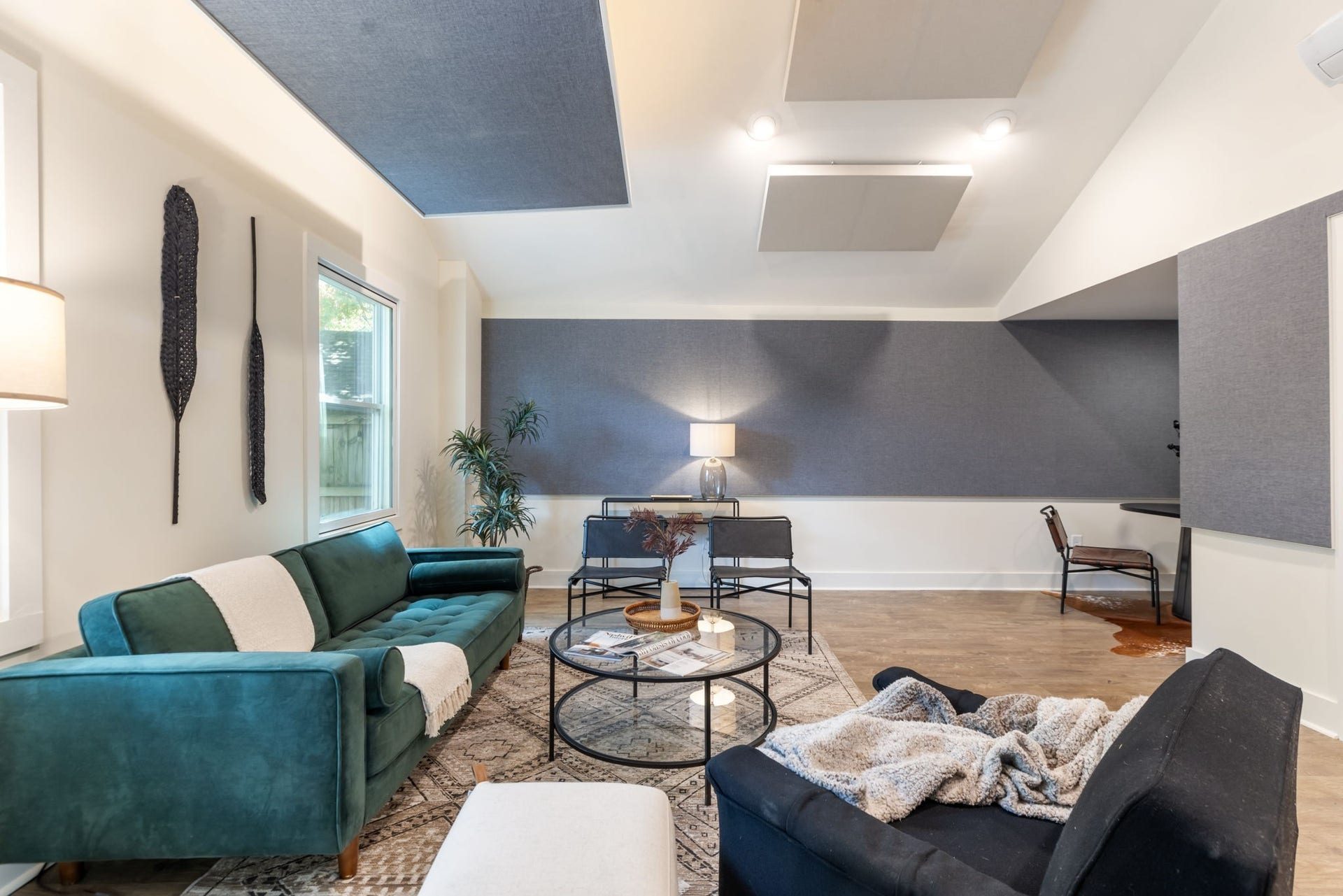 877 Carter St, Nashville, TN 37206 877 Carter St, Nashville, TN 37206