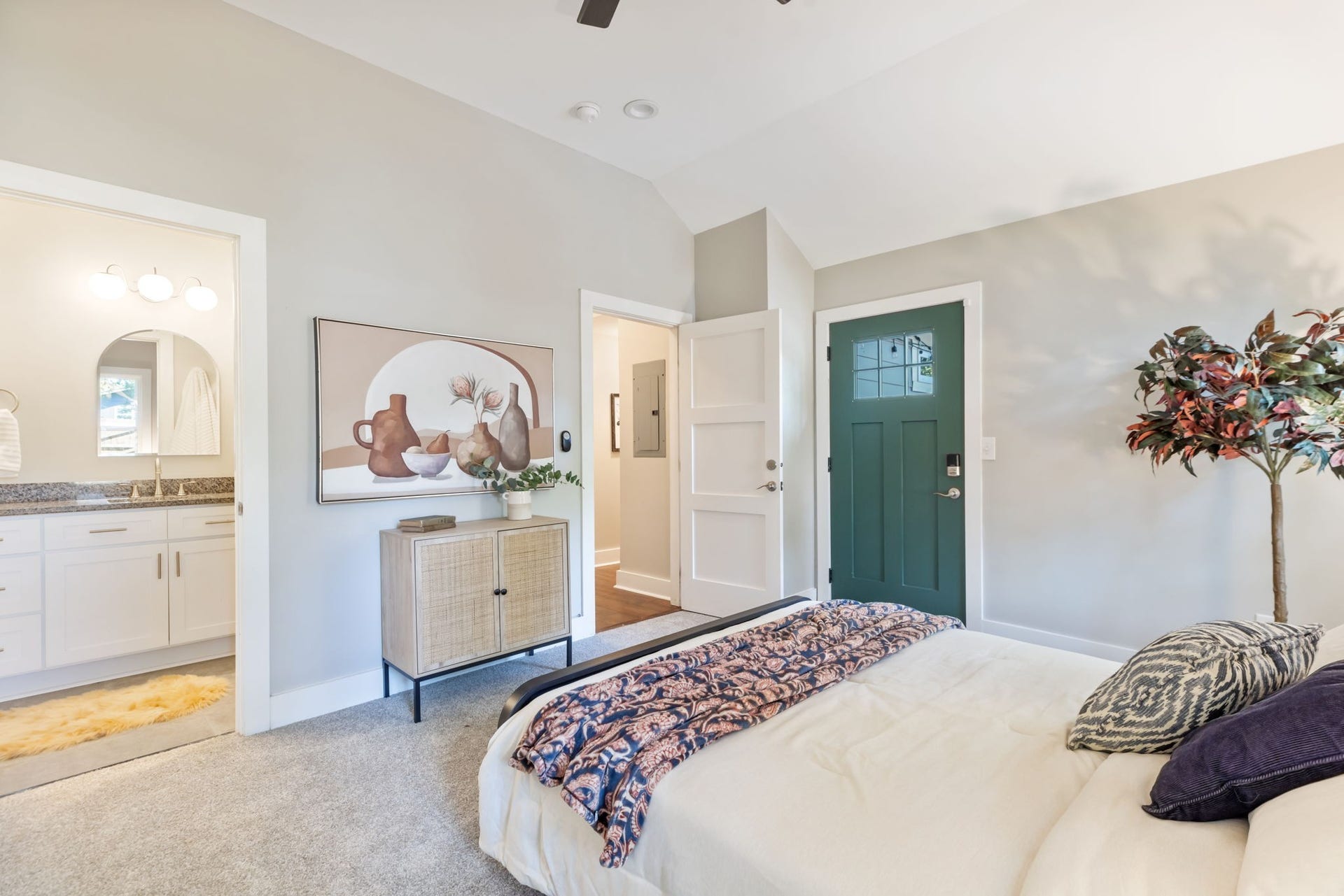 877 Carter St, Nashville, TN 37206 877 Carter St, Nashville, TN 37206