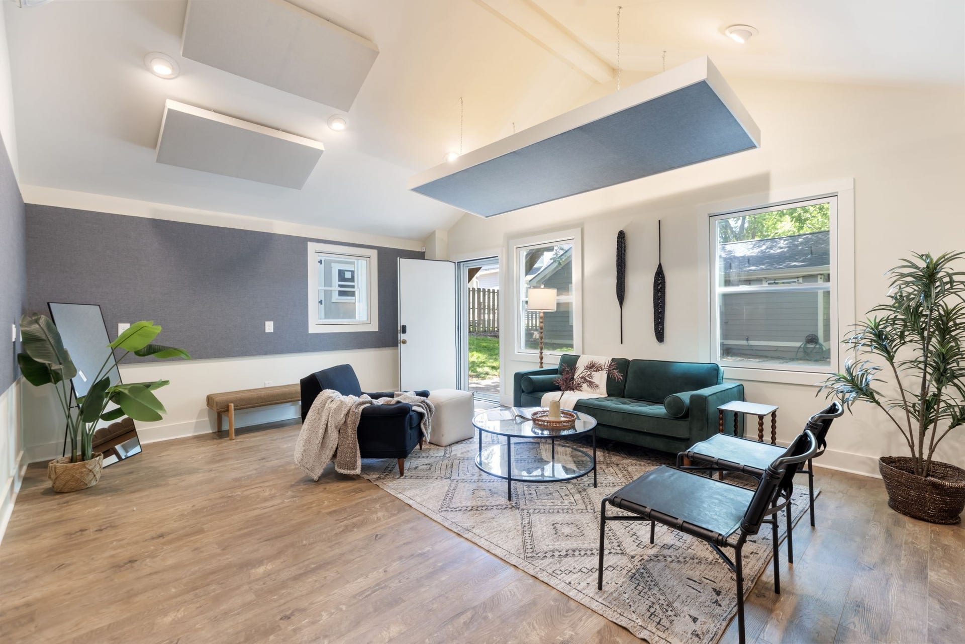 877 Carter St, Nashville, TN 37206 877 Carter St, Nashville, TN 37206