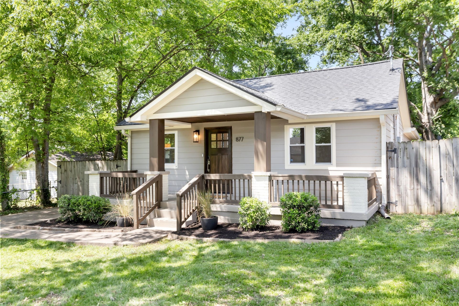 877 Carter St, Nashville, TN 37206 877 Carter St, Nashville, TN 37206