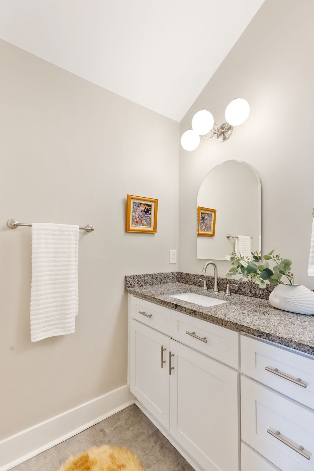 877 Carter St, Nashville, TN 37206 877 Carter St, Nashville, TN 37206