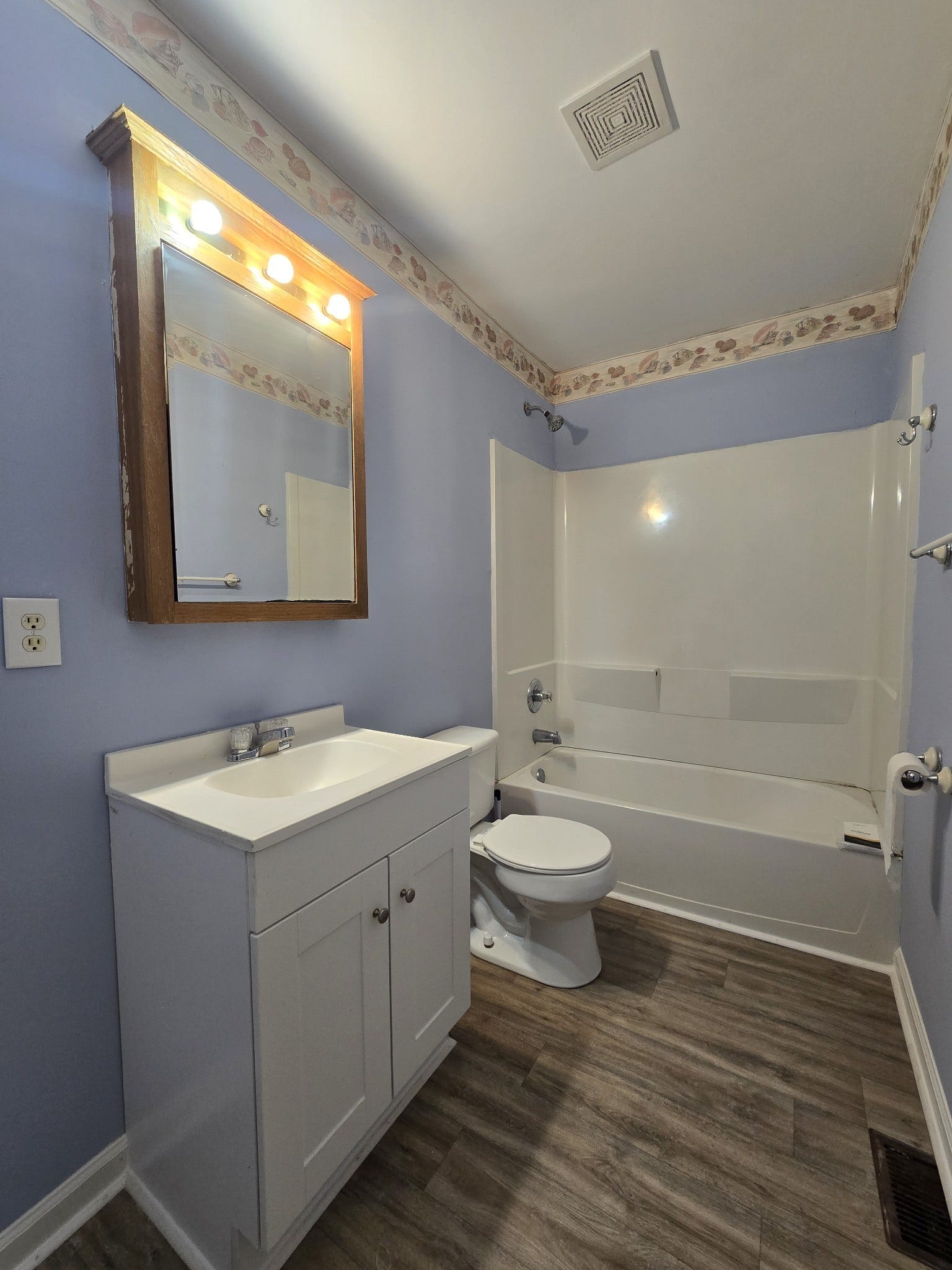 1645 White Dr, Lewisburg, TN 37091 1645 White Dr, Lewisburg, TN 37091