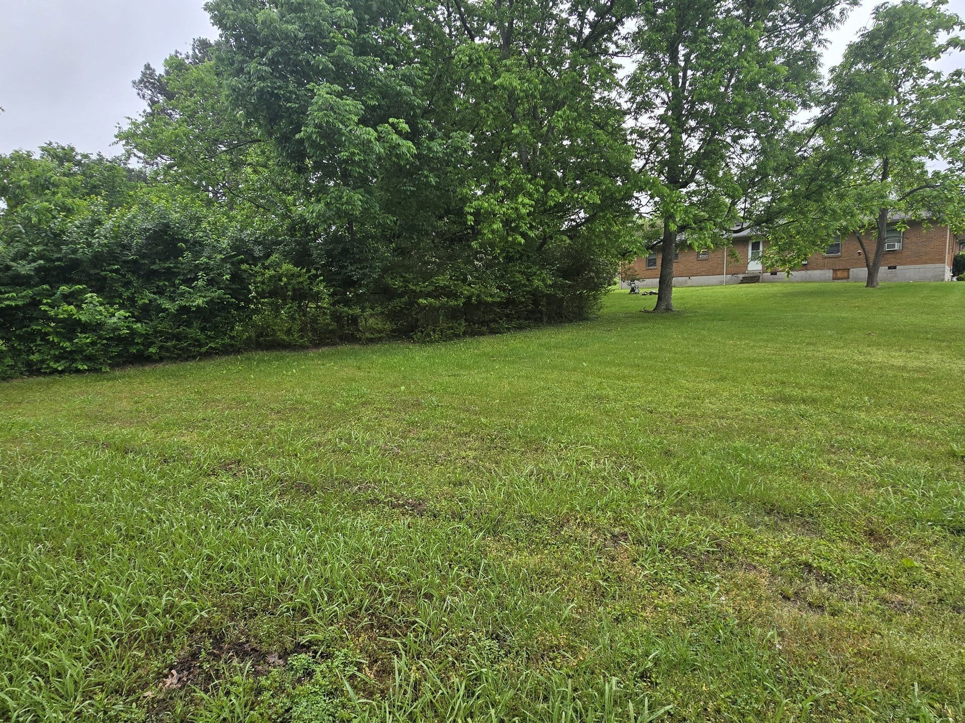 1645 White Dr, Lewisburg, TN 37091 1645 White Dr, Lewisburg, TN 37091