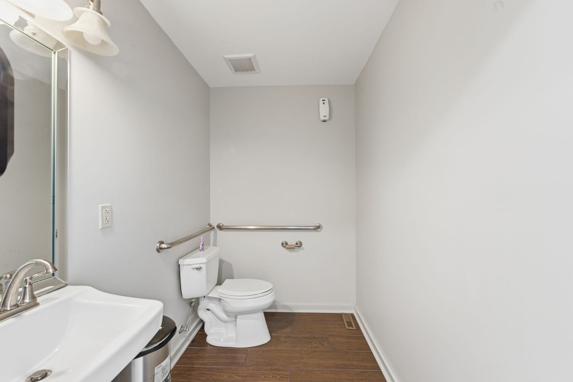 372 W Northfield Blvd, Murfreesboro, TN 37129 372 W Northfield Blvd, Murfreesboro, TN 37129