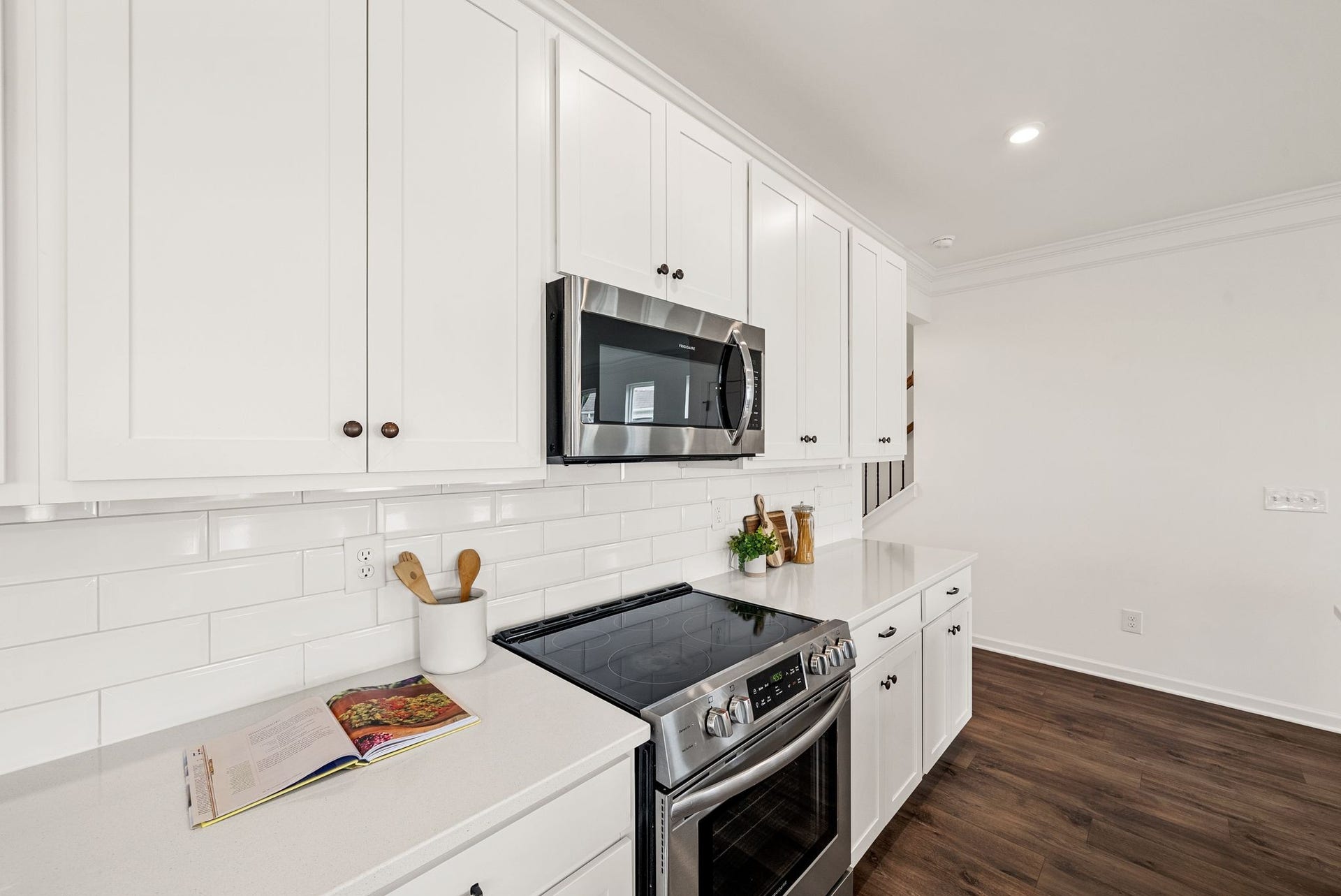 325 Geneva Ln, Columbia, TN 38401 325 Geneva Ln, Columbia, TN 38401