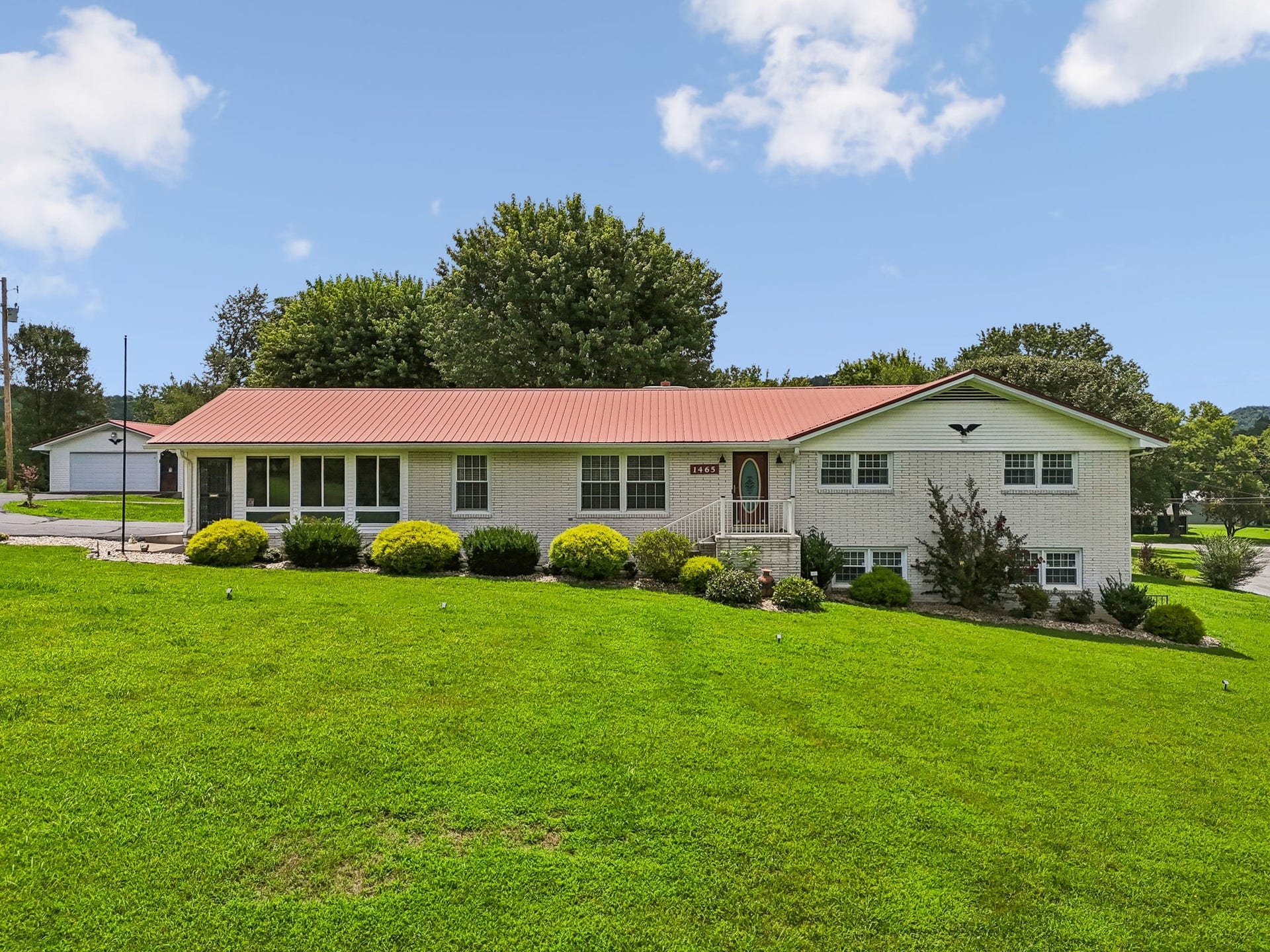 1465 Murfreesboro Rd, Woodbury, TN 37190 1465 Murfreesboro Rd, Woodbury, TN 37190