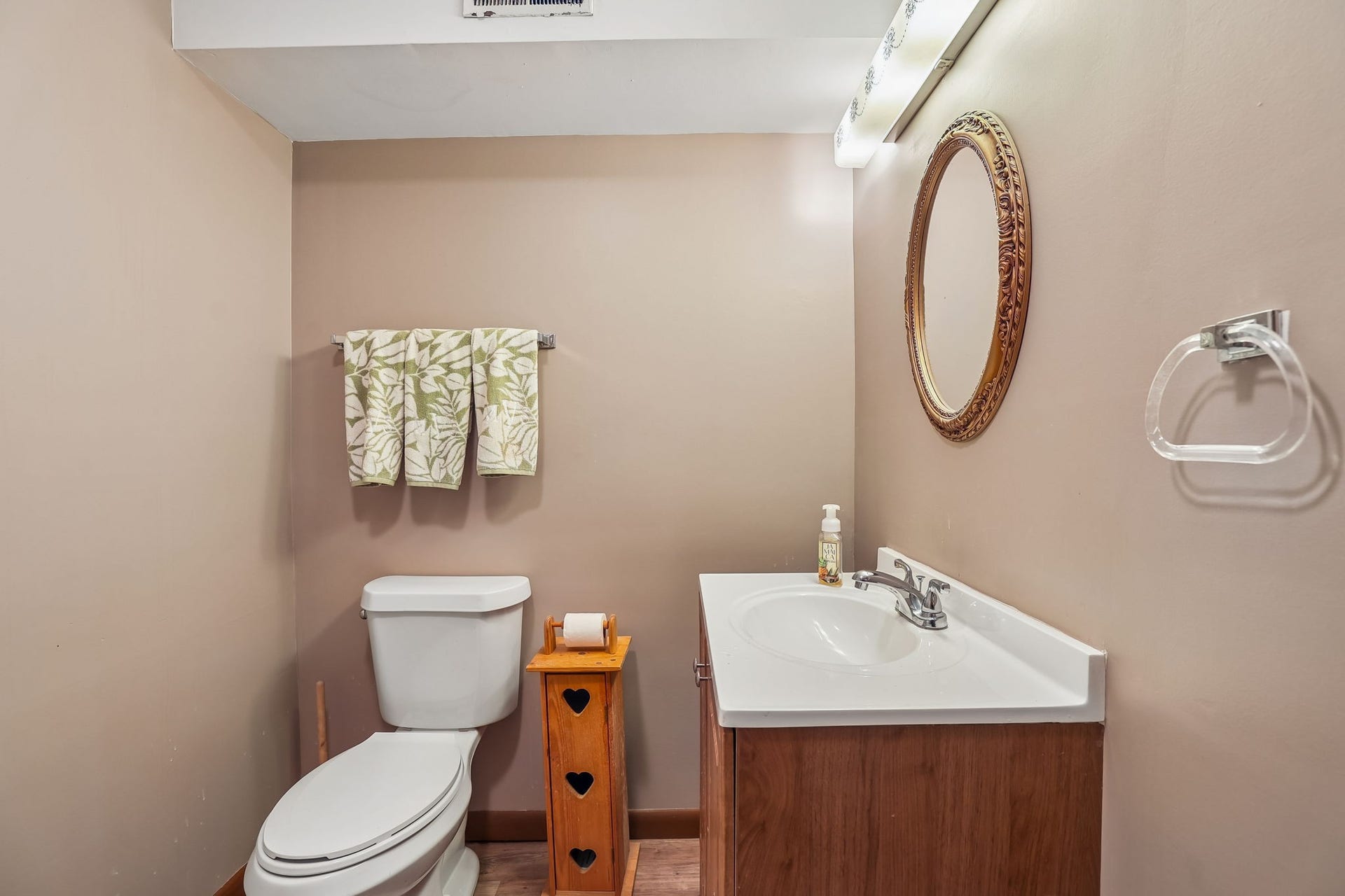 1465 Murfreesboro Rd, Woodbury, TN 37190 1465 Murfreesboro Rd, Woodbury, TN 37190