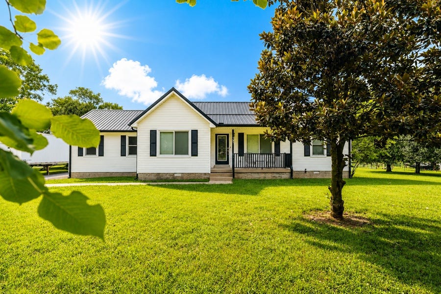 Property photo for 131 Avalon Dr, Shelbyville, TN