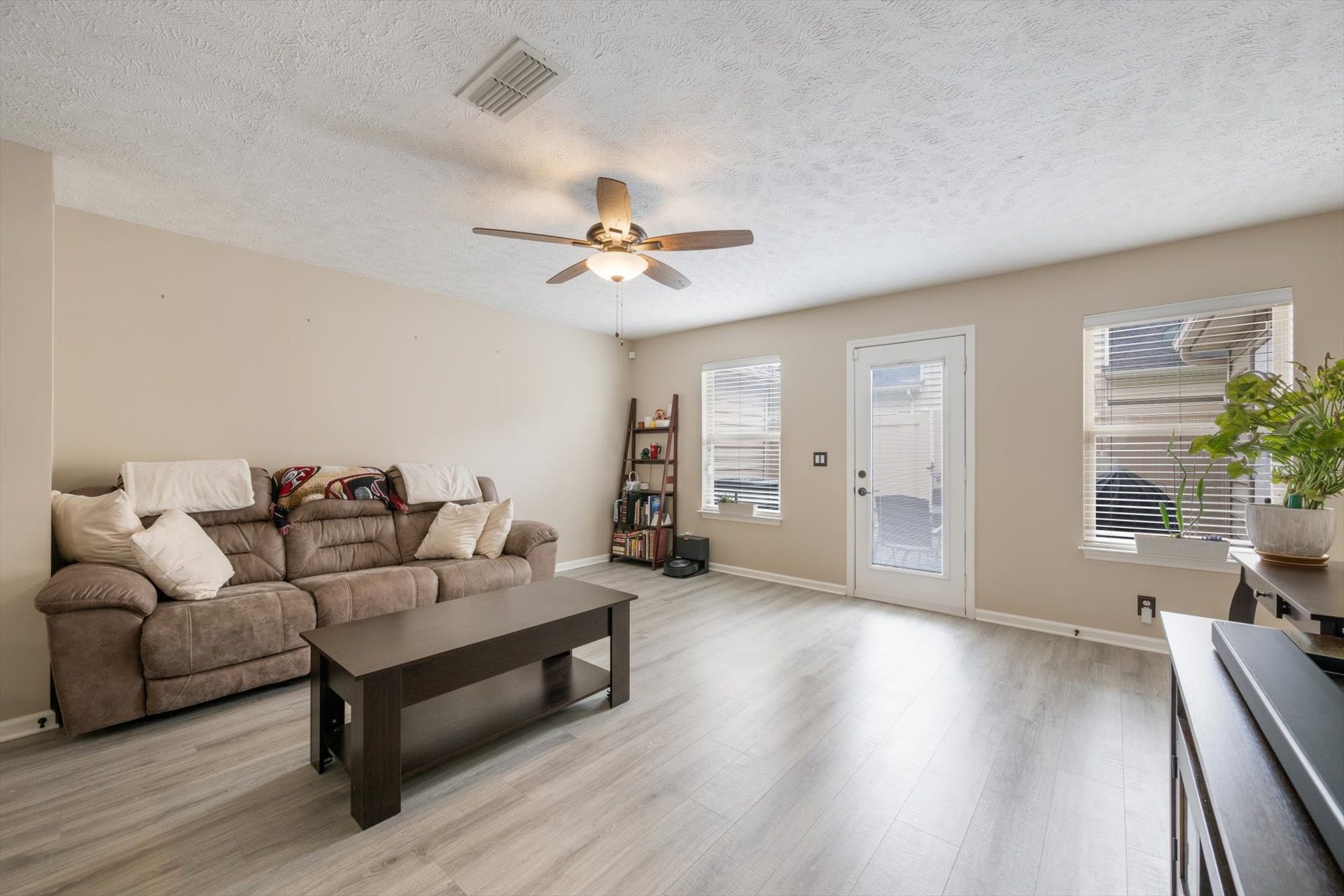 4115 War Emblem Ln, Murfreesboro, TN 37128 4115 War Emblem Ln, Murfreesboro, TN 37128