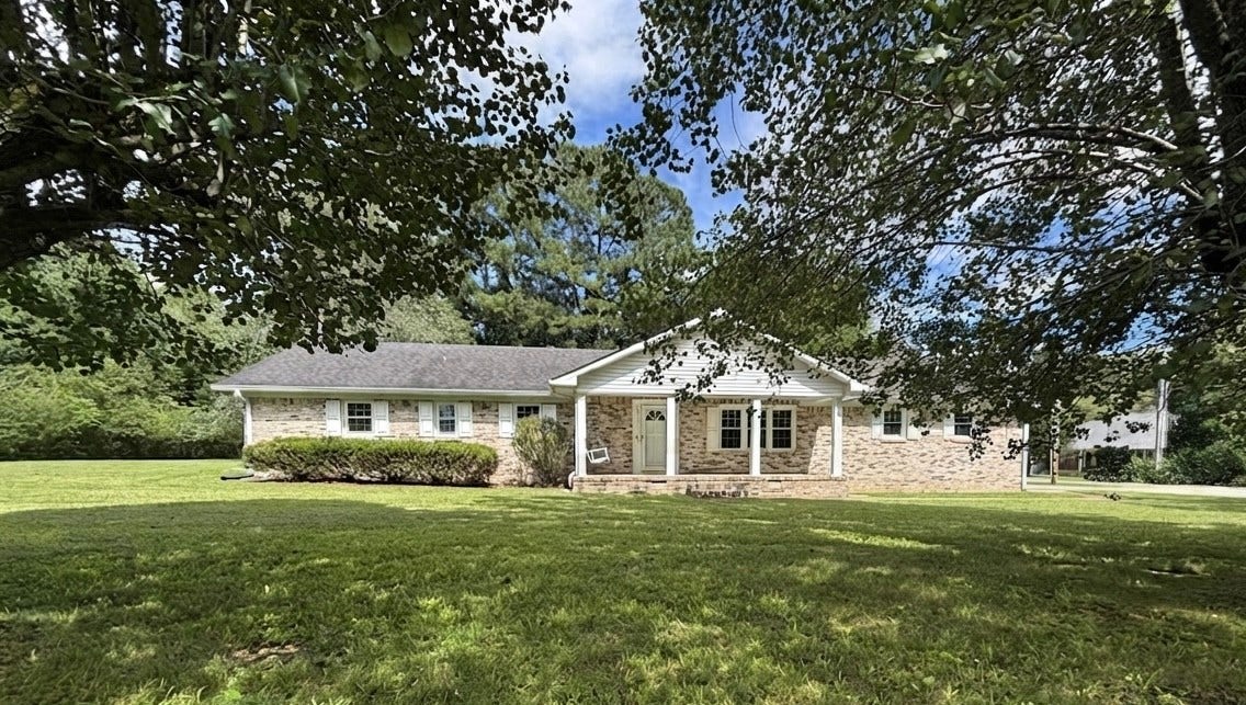 141 Doak Rd, Manchester, TN 37355 141 Doak Rd, Manchester, TN 37355