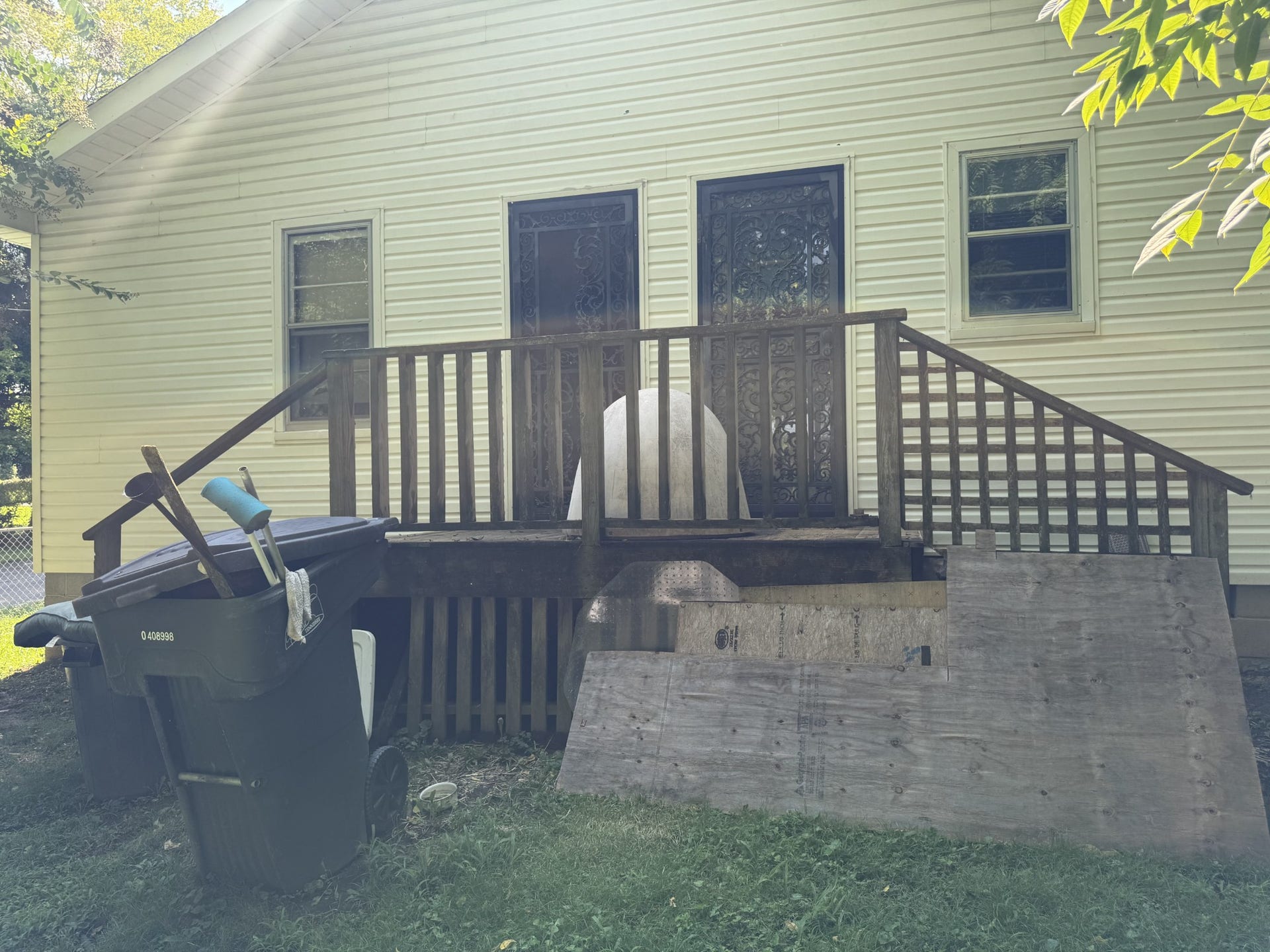 1831 S Main St, Columbia, TN 38401 1831 S Main St, Columbia, TN 38401