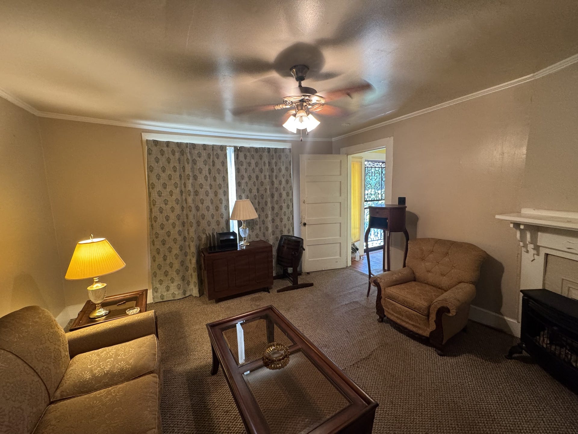 1831 S Main St, Columbia, TN 38401 1831 S Main St, Columbia, TN 38401