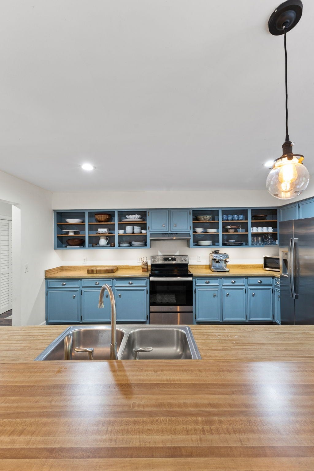 2879 Lyncrest Dr, Nashville, TN 37214 2879 Lyncrest Dr, Nashville, TN 37214