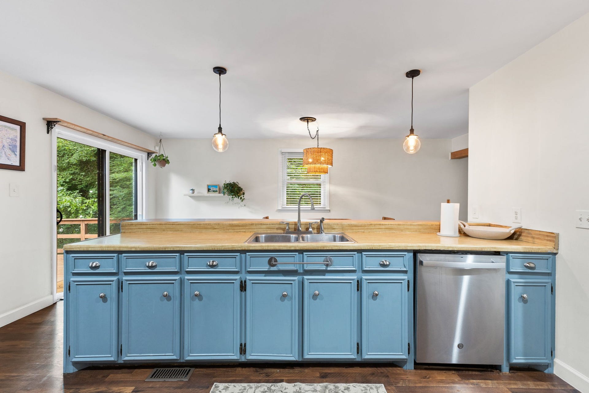2879 Lyncrest Dr, Nashville, TN 37214 2879 Lyncrest Dr, Nashville, TN 37214