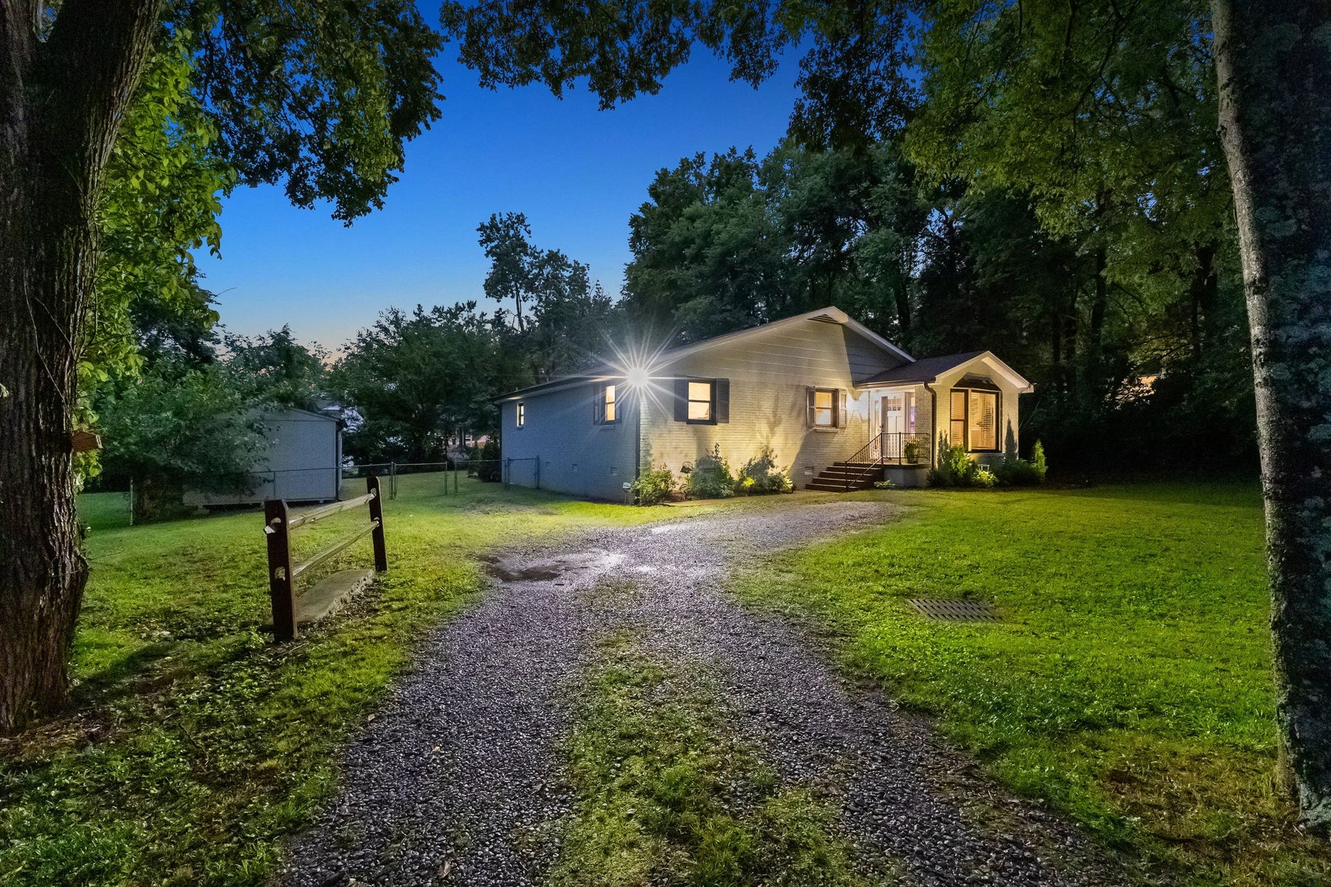 2879 Lyncrest Dr, Nashville, TN 37214 2879 Lyncrest Dr, Nashville, TN 37214
