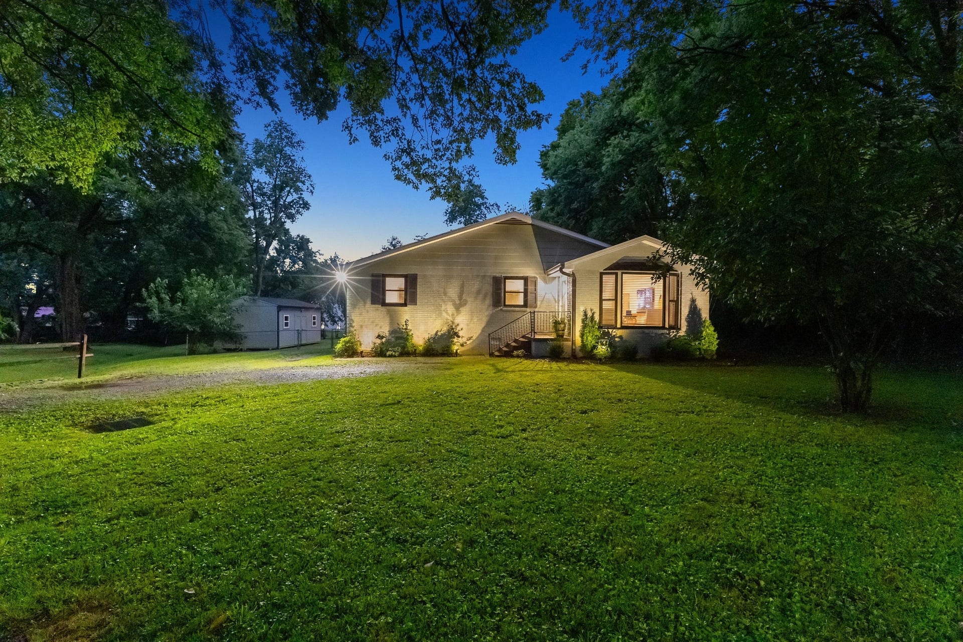2879 Lyncrest Dr, Nashville, TN 37214 2879 Lyncrest Dr, Nashville, TN 37214