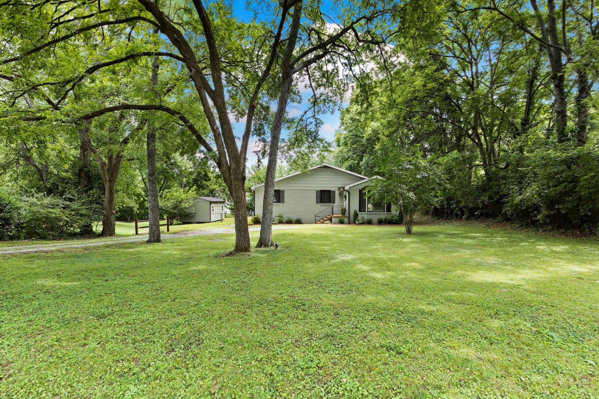 2879 Lyncrest Dr, Nashville, TN 37214 2879 Lyncrest Dr, Nashville, TN 37214