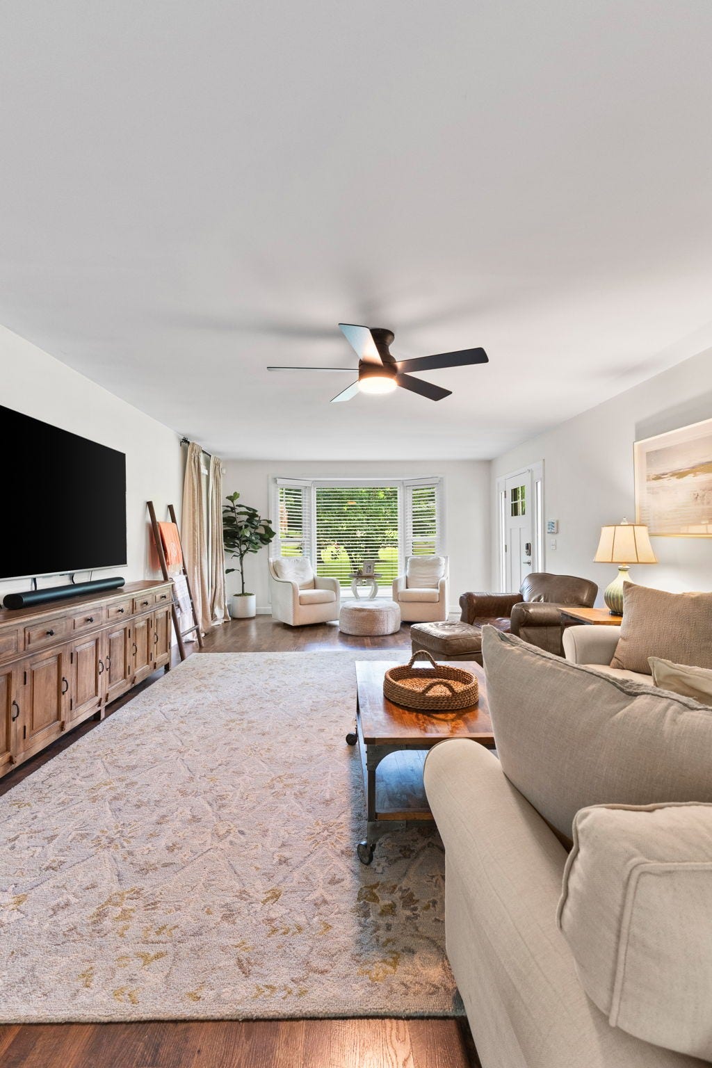 2879 Lyncrest Dr, Nashville, TN 37214 2879 Lyncrest Dr, Nashville, TN 37214