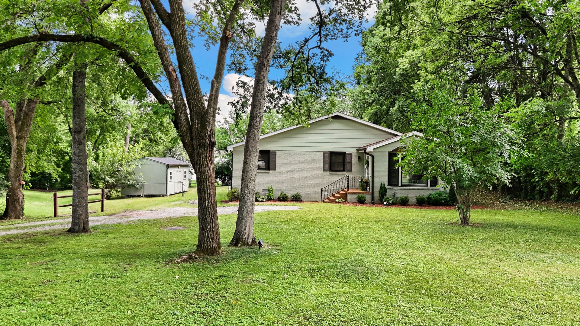 2879 Lyncrest Dr, Nashville, TN 37214 2879 Lyncrest Dr, Nashville, TN 37214