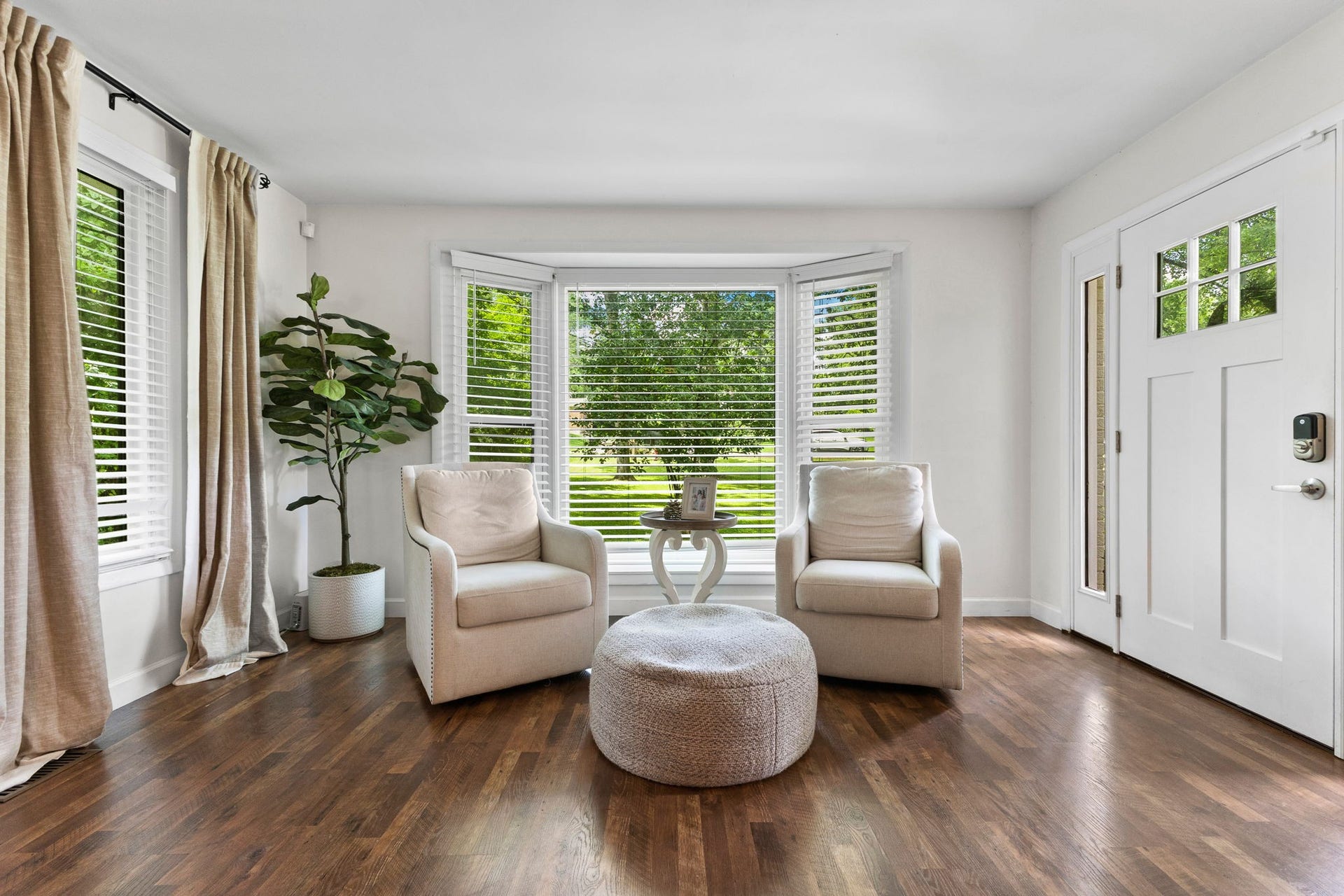 2879 Lyncrest Dr, Nashville, TN 37214 2879 Lyncrest Dr, Nashville, TN 37214