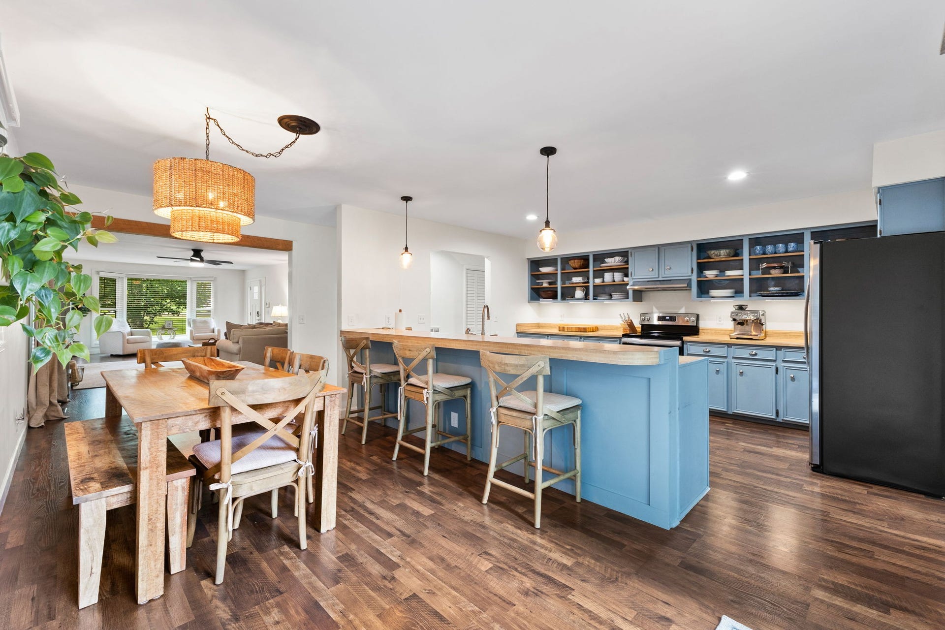 2879 Lyncrest Dr, Nashville, TN 37214 2879 Lyncrest Dr, Nashville, TN 37214