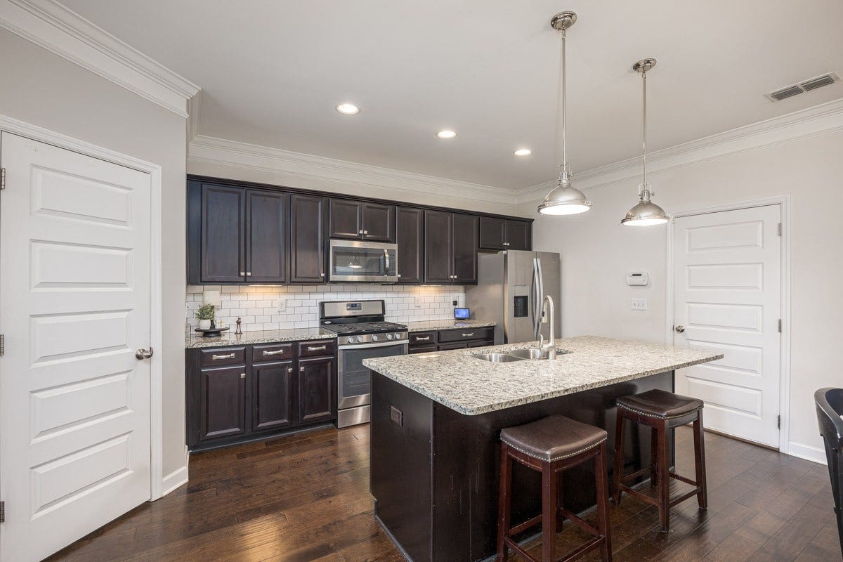 7392 Old Harding Pike, Nashville, TN 37221 7392 Old Harding Pike, Nashville, TN 37221
