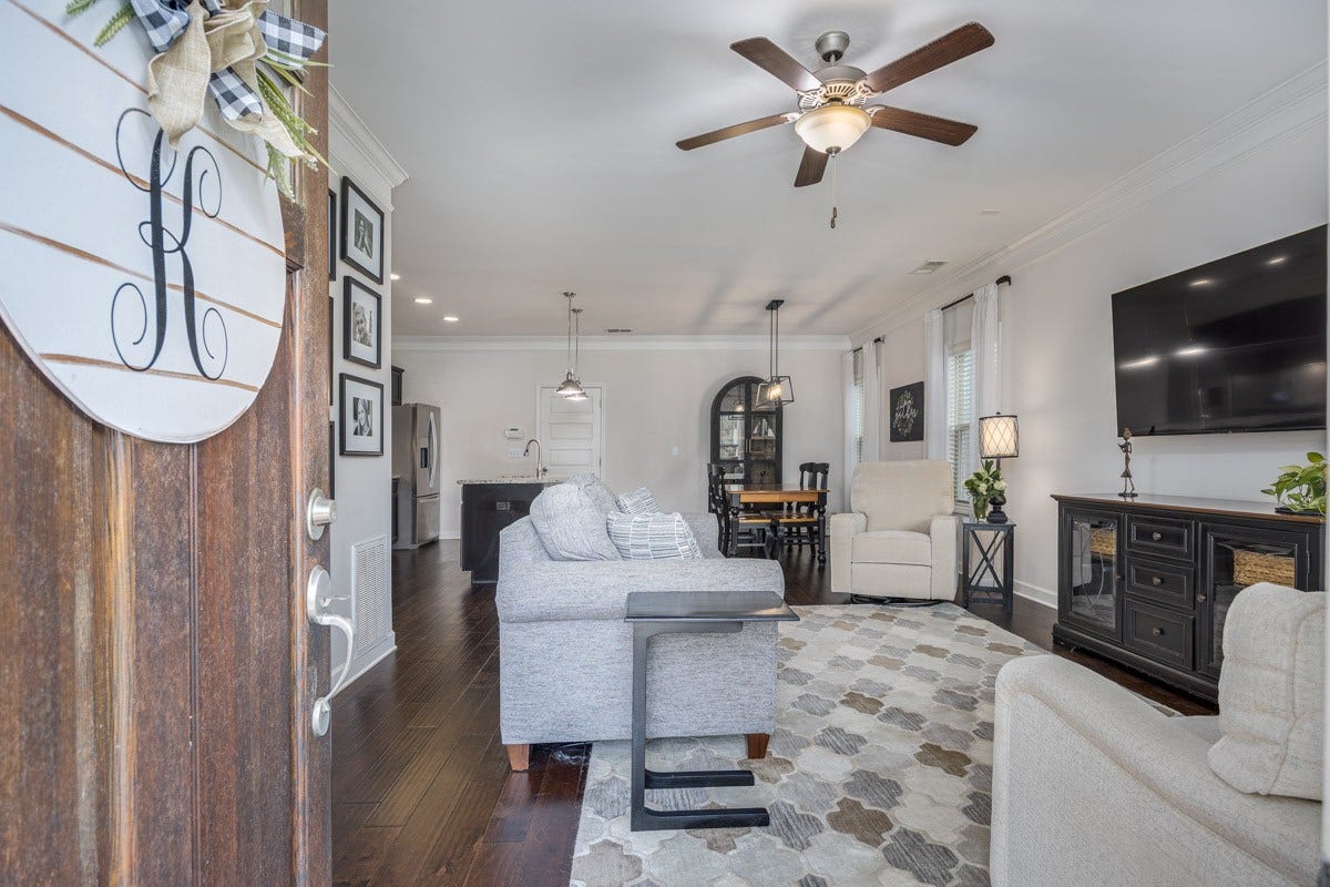 7392 Old Harding Pike, Nashville, TN 37221 7392 Old Harding Pike, Nashville, TN 37221