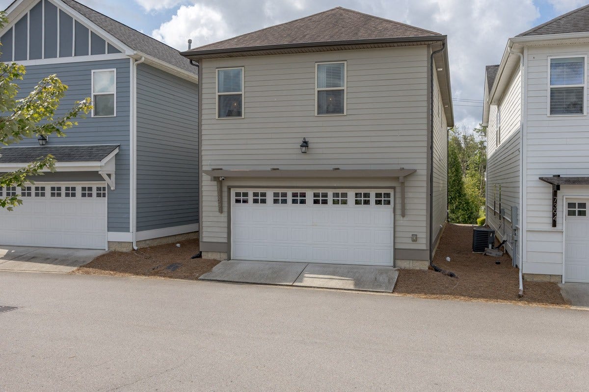 7392 Old Harding Pike, Nashville, TN 37221 7392 Old Harding Pike, Nashville, TN 37221