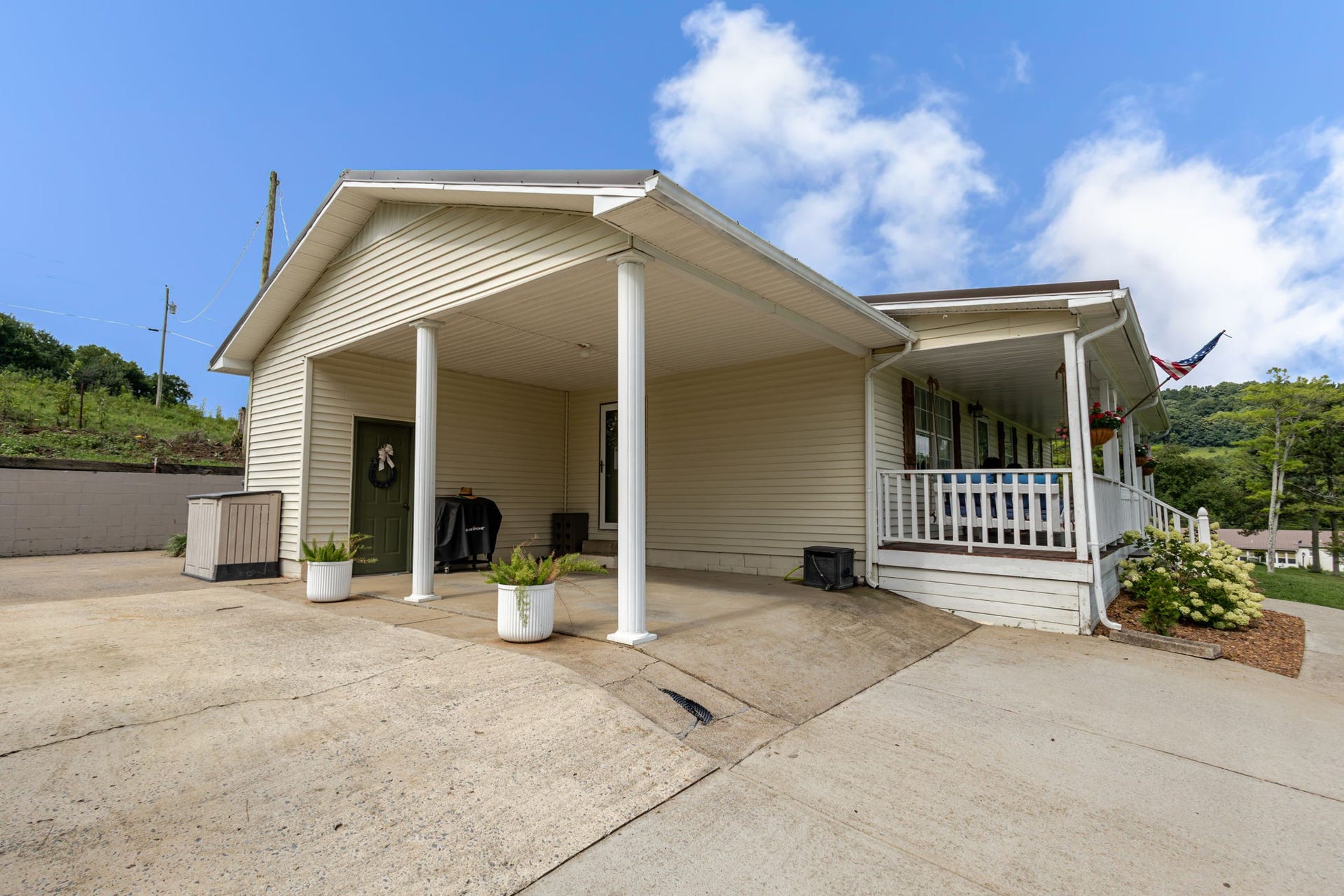 120 Gerald Boyce Rd, Shelbyville, TN 37160 120 Gerald Boyce Rd, Shelbyville, TN 37160