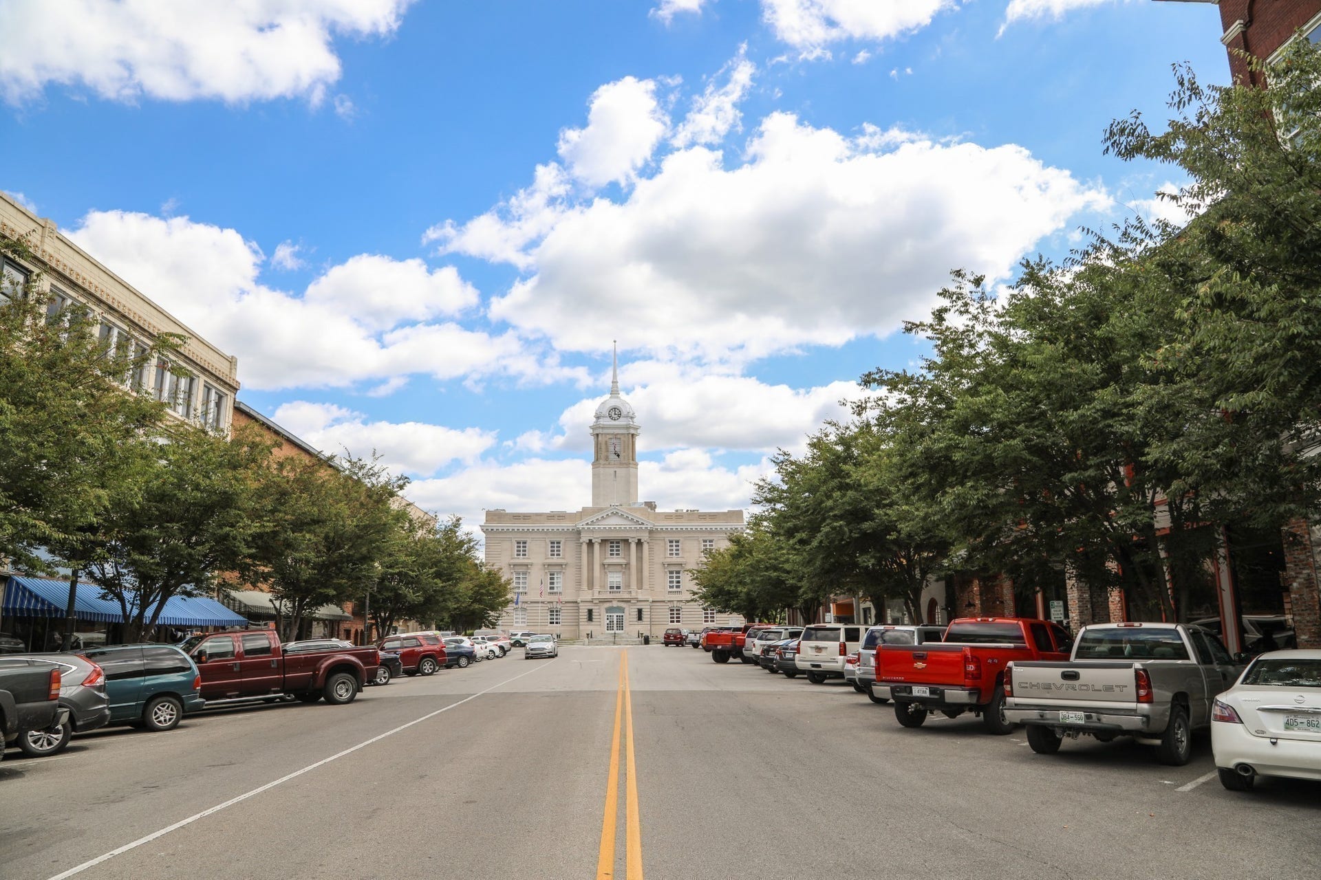 2315 Juneau Lane, Columbia, TN 38401 Quaint downtown Columbia's square has great shopping and restaurants!