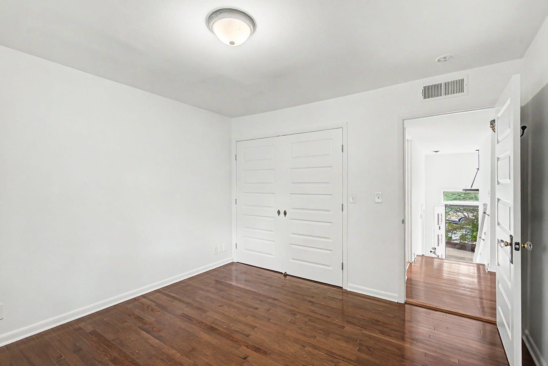21 Vaughns Gap Rd, #4, Nashville, TN 37205 21 Vaughns Gap Rd, #4, Nashville, TN 37205
