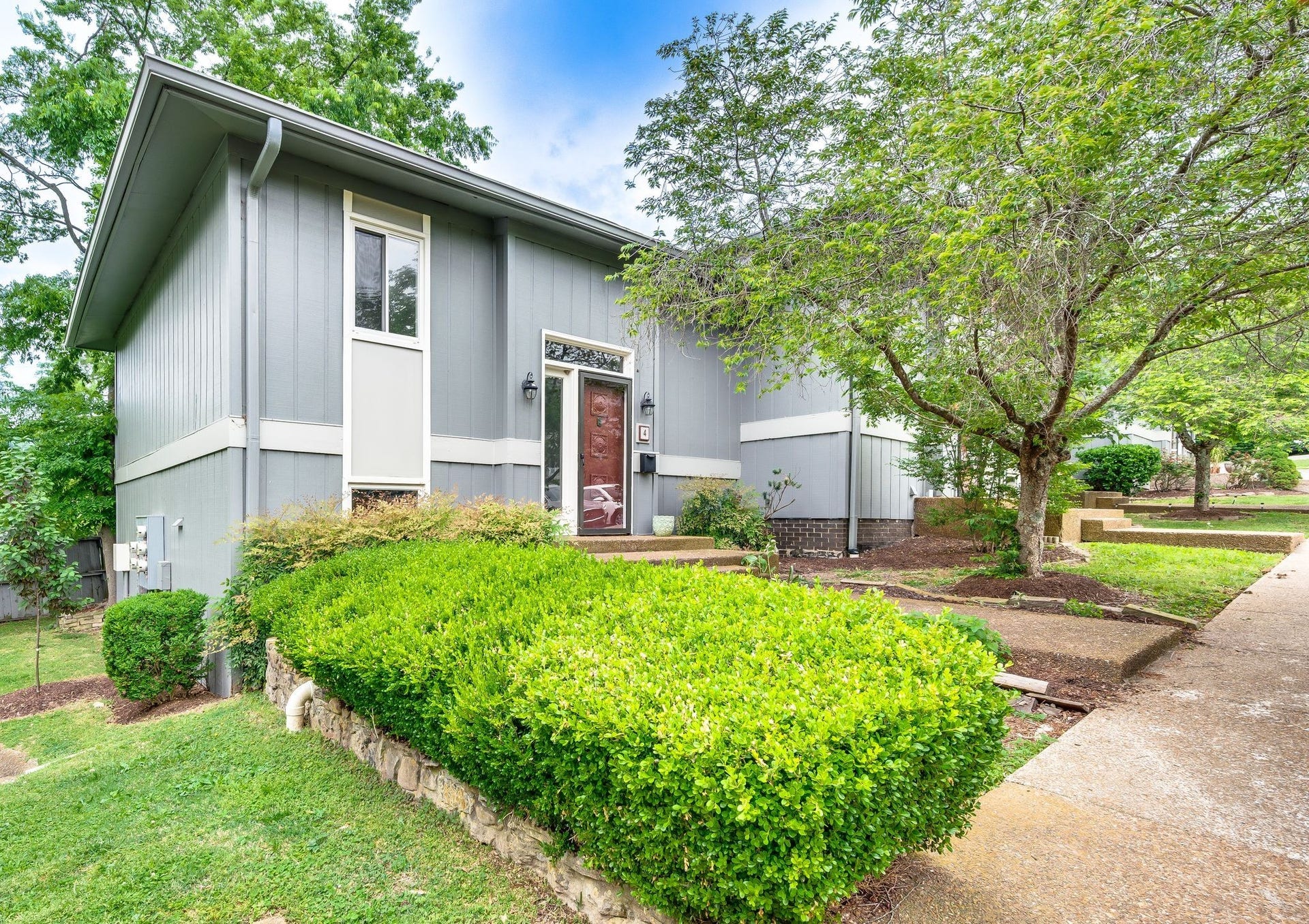 21 Vaughns Gap Rd, #4, Nashville, TN 37205 21 Vaughns Gap Rd, #4, Nashville, TN 37205