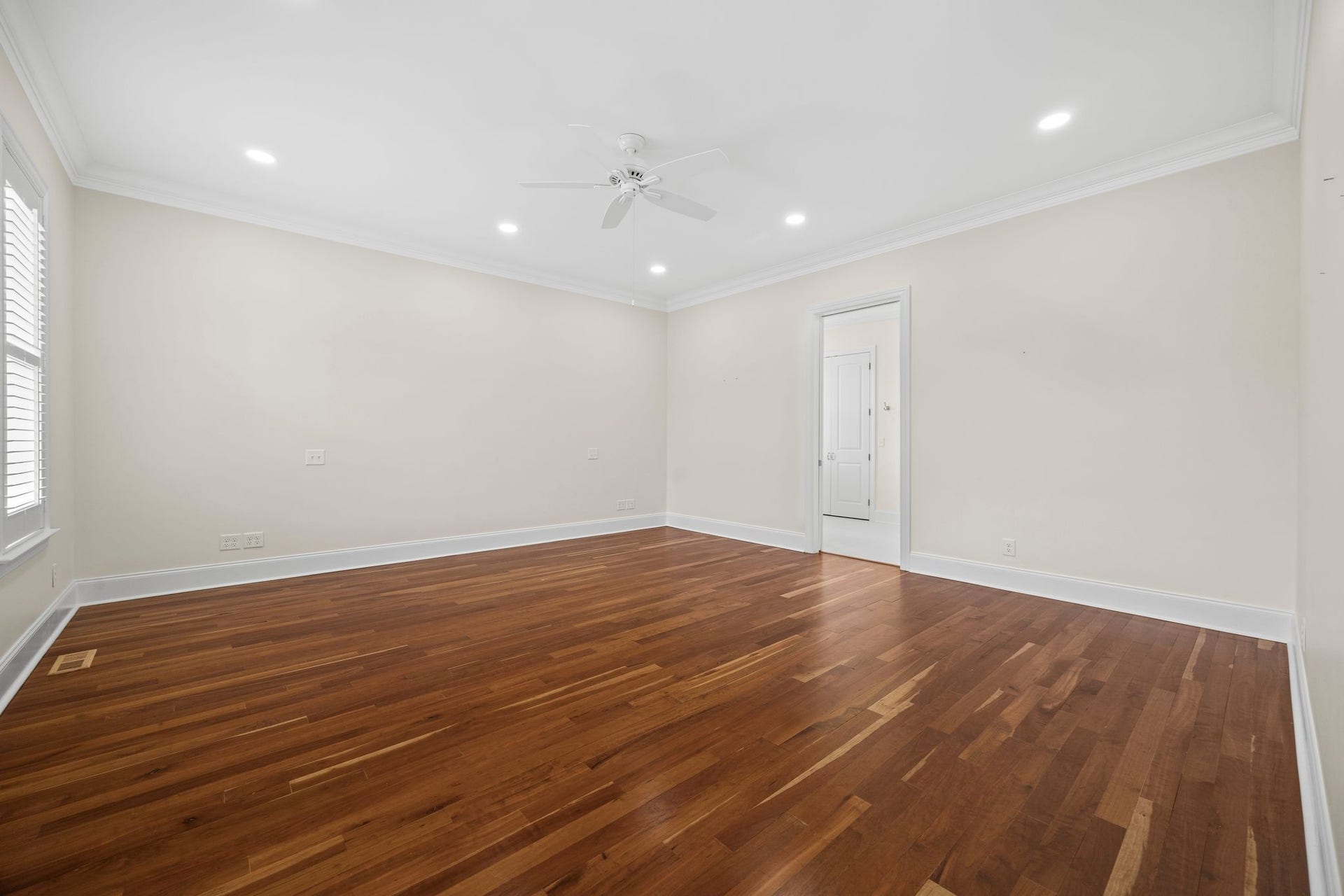 808 N Main St, Mount Pleasant, TN 38474 808 N Main St, Mount Pleasant, TN 38474